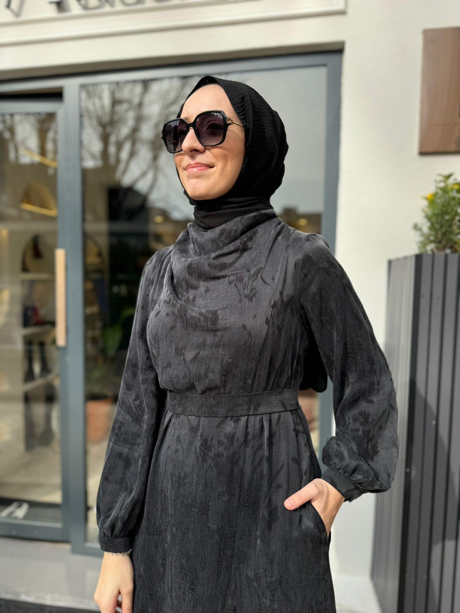 Kumaş Desenli Kadın Elbise Siyah