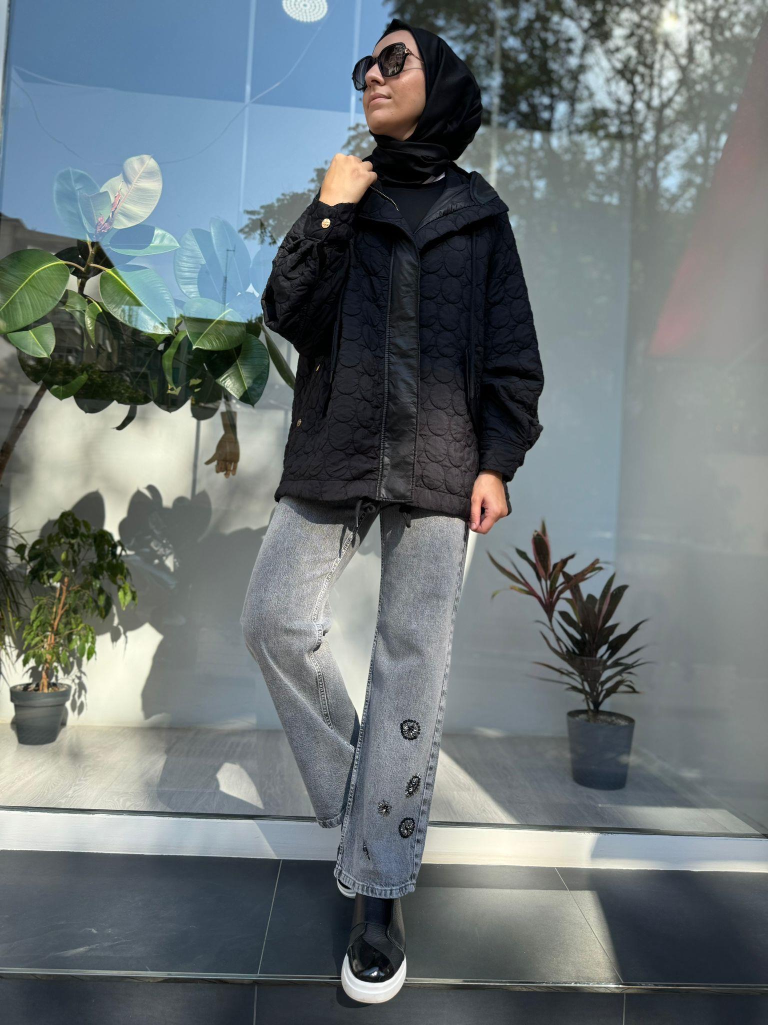 Paçası Boncuk İşlemeli Kadın Jean Pantolon Gri