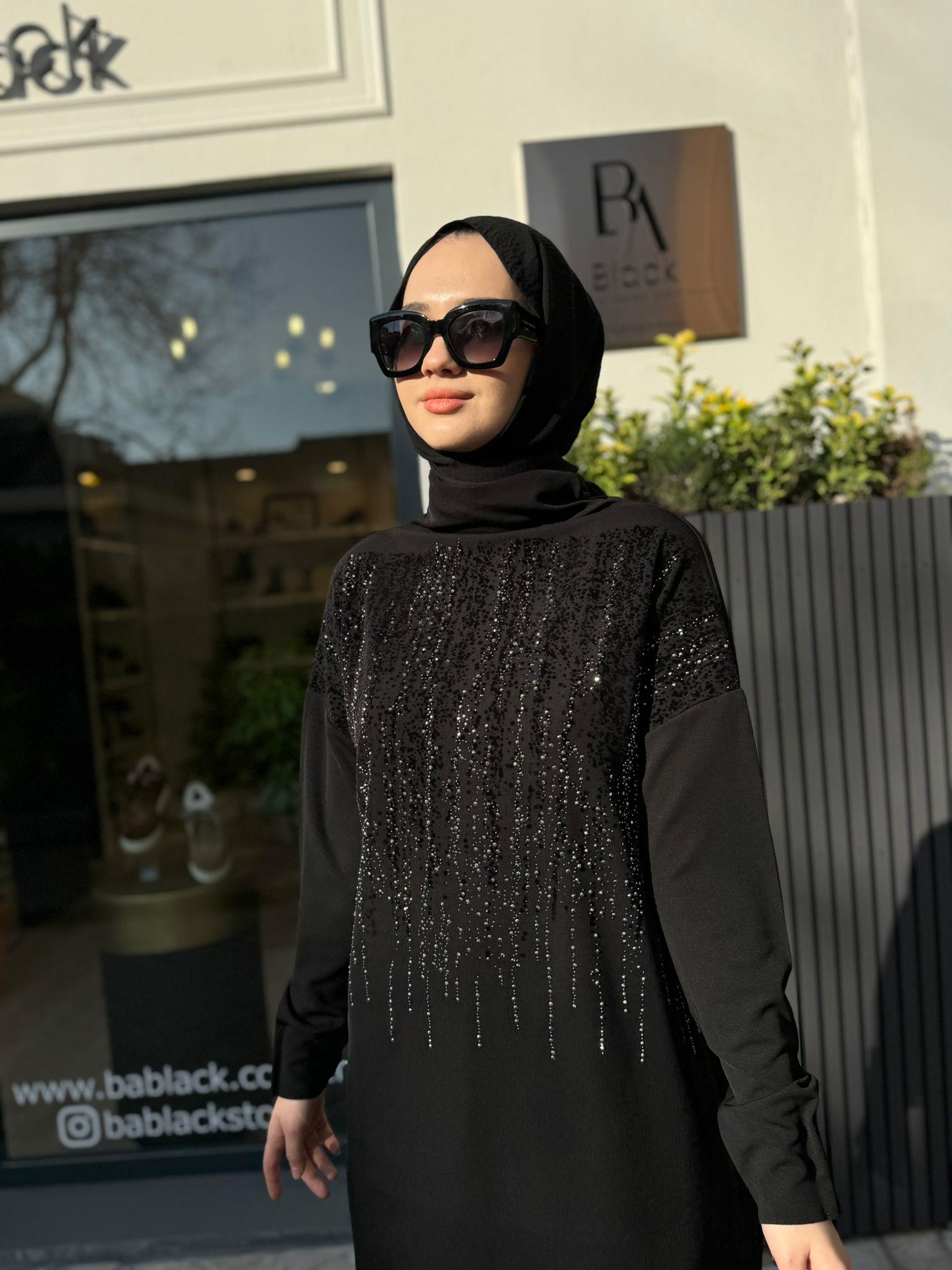 Parlak Taş Detaylı Kadın Tunik Siyah