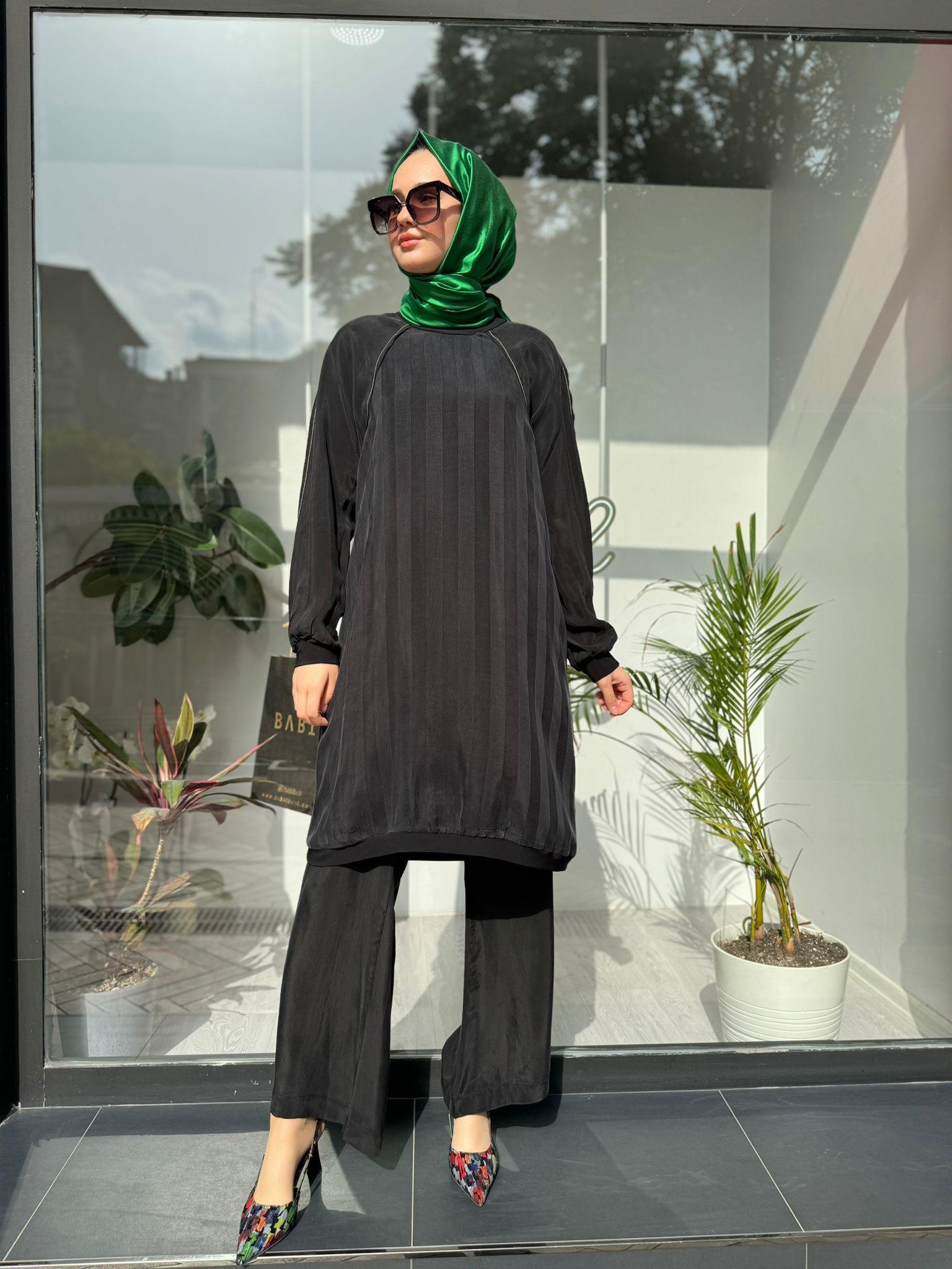 Reglan Kollu İpek Kadın Tunik Siyah