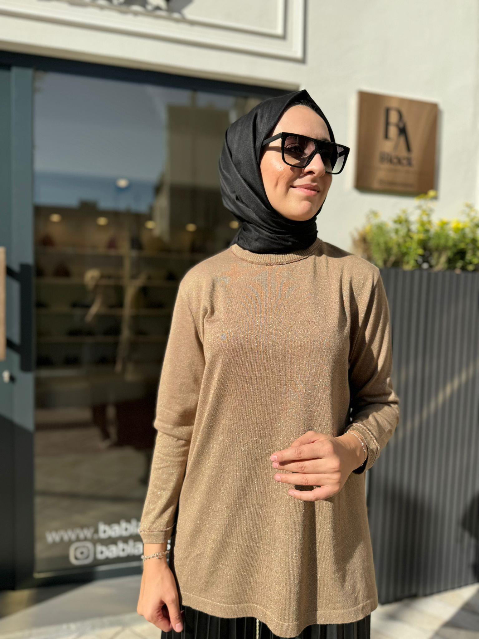 Yakası Taşlı Simli Alava Kadın Triko Tunik Camel