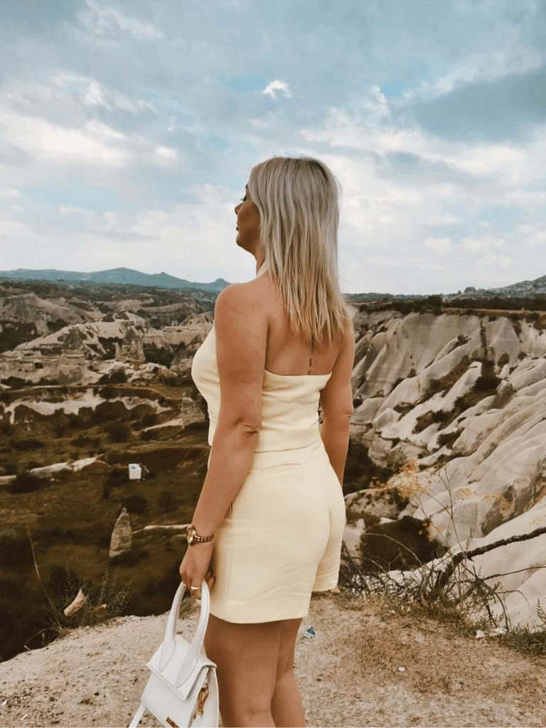 Butter Yellow Takım