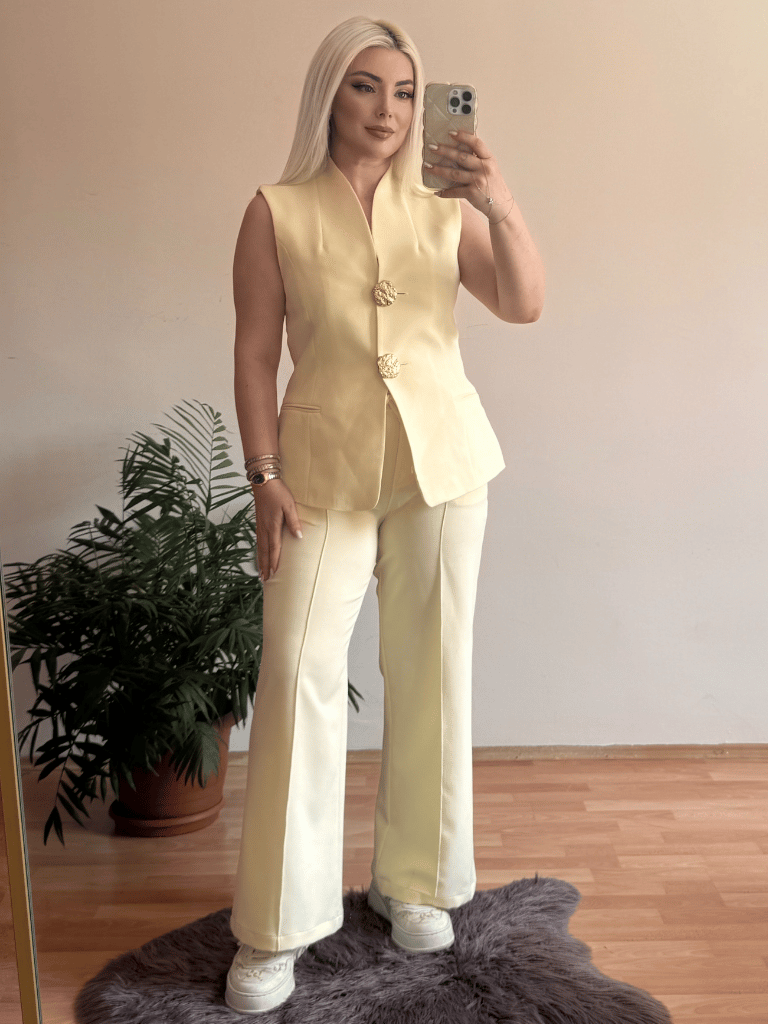 Butter Yellow Yelekli Takım