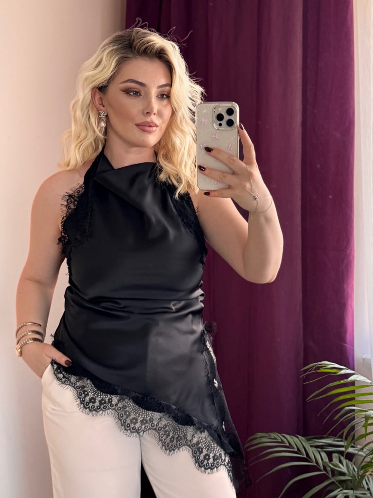 Siyah Saten Dantel Detaylı Bluz