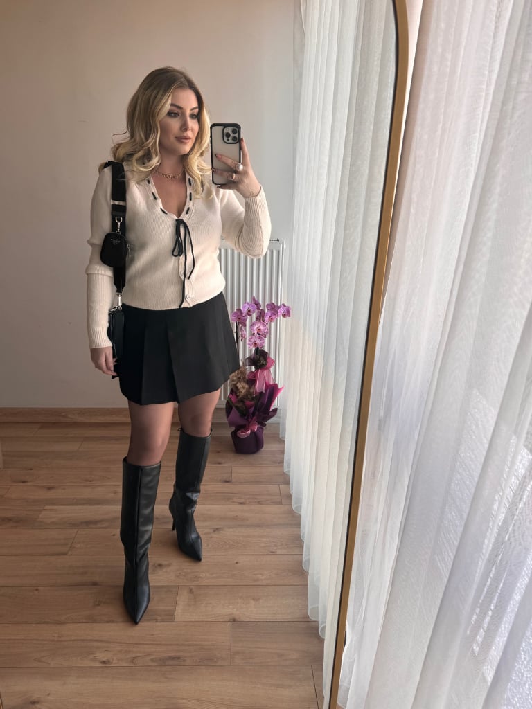Yakası Prit Geçmeli Hırka