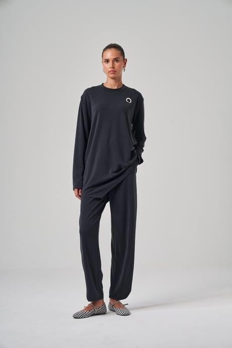 Asimetrik Kesim Pantolonlu Takım-Siyah