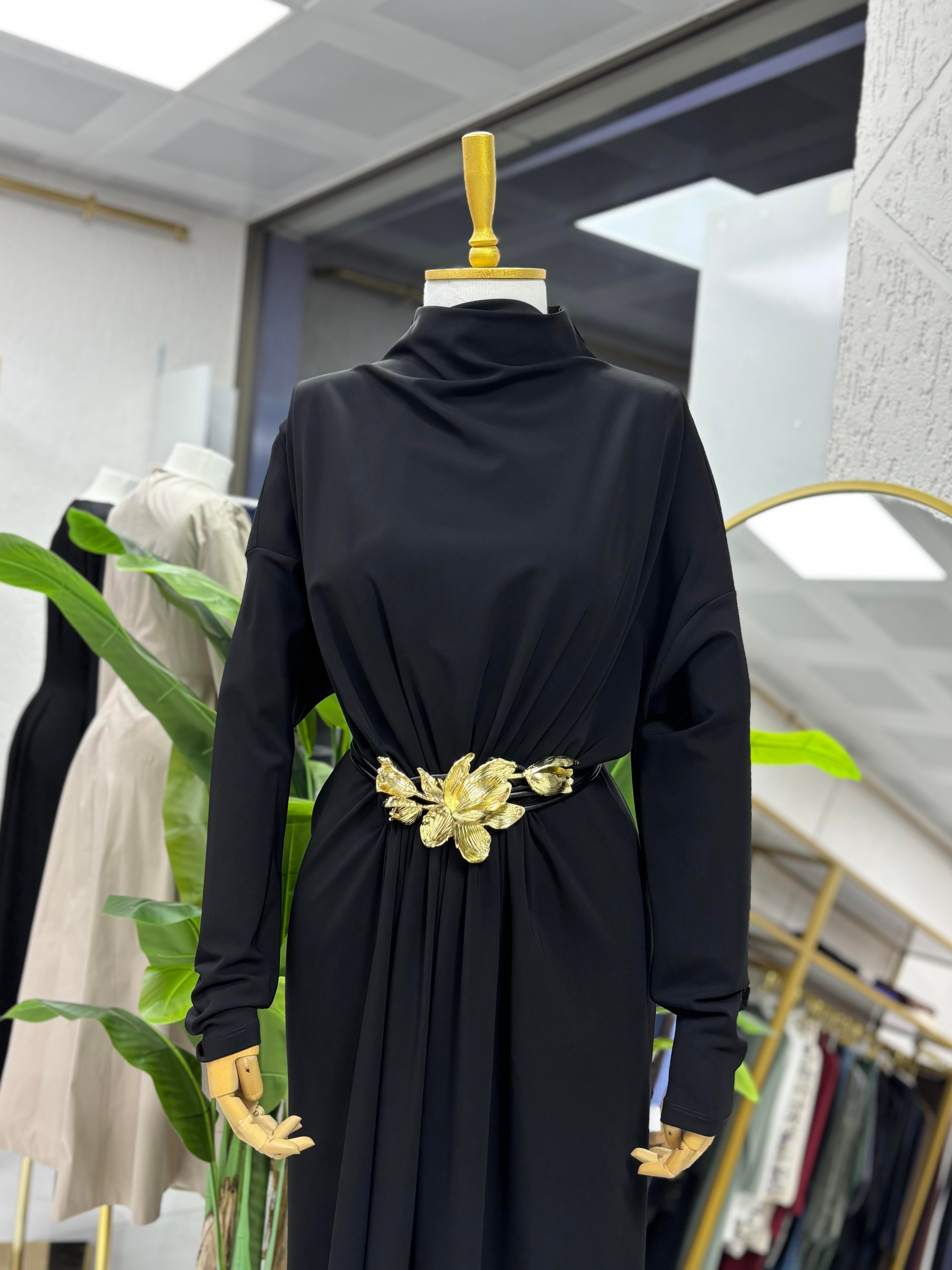 Beli Büzgülü Elbise Siyah