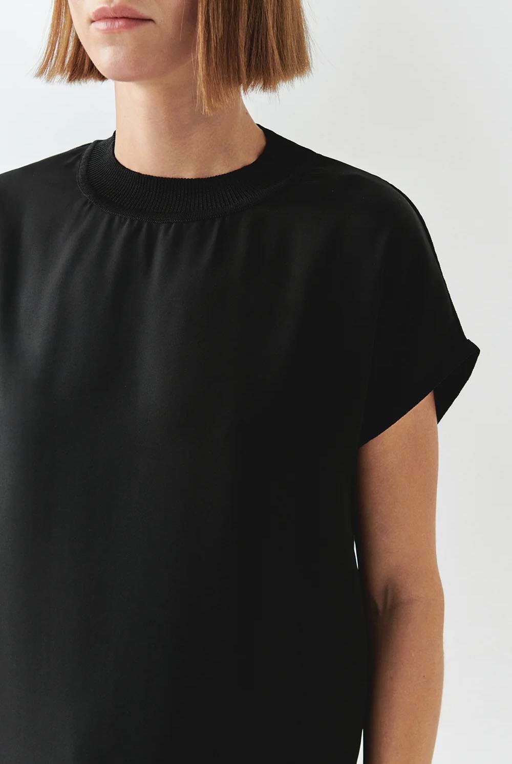 Bisiklet Yaka Düşük Kol Triko Garnili Regular Siyah Bluz