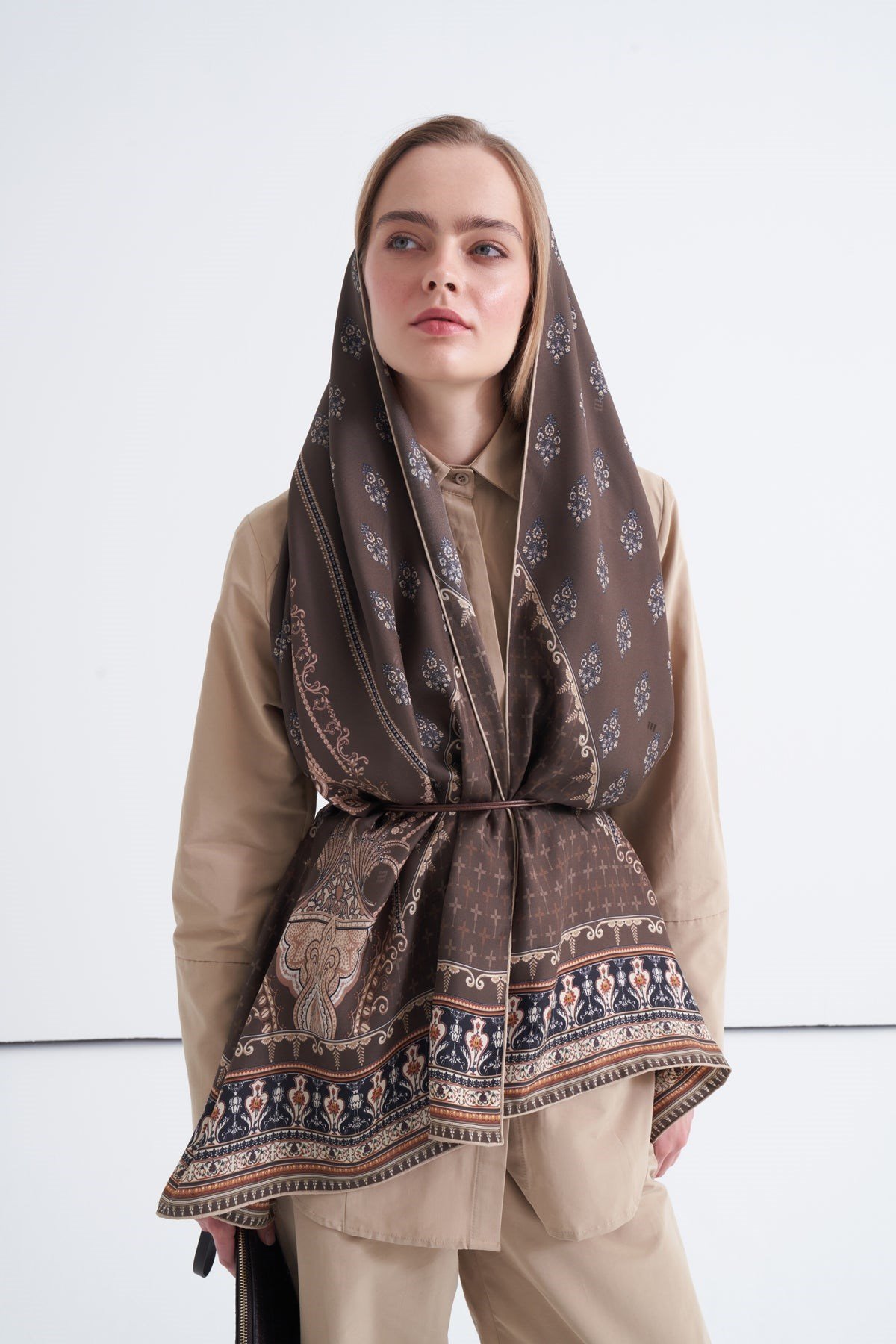 Brown Ravelle Twill İpek Şal