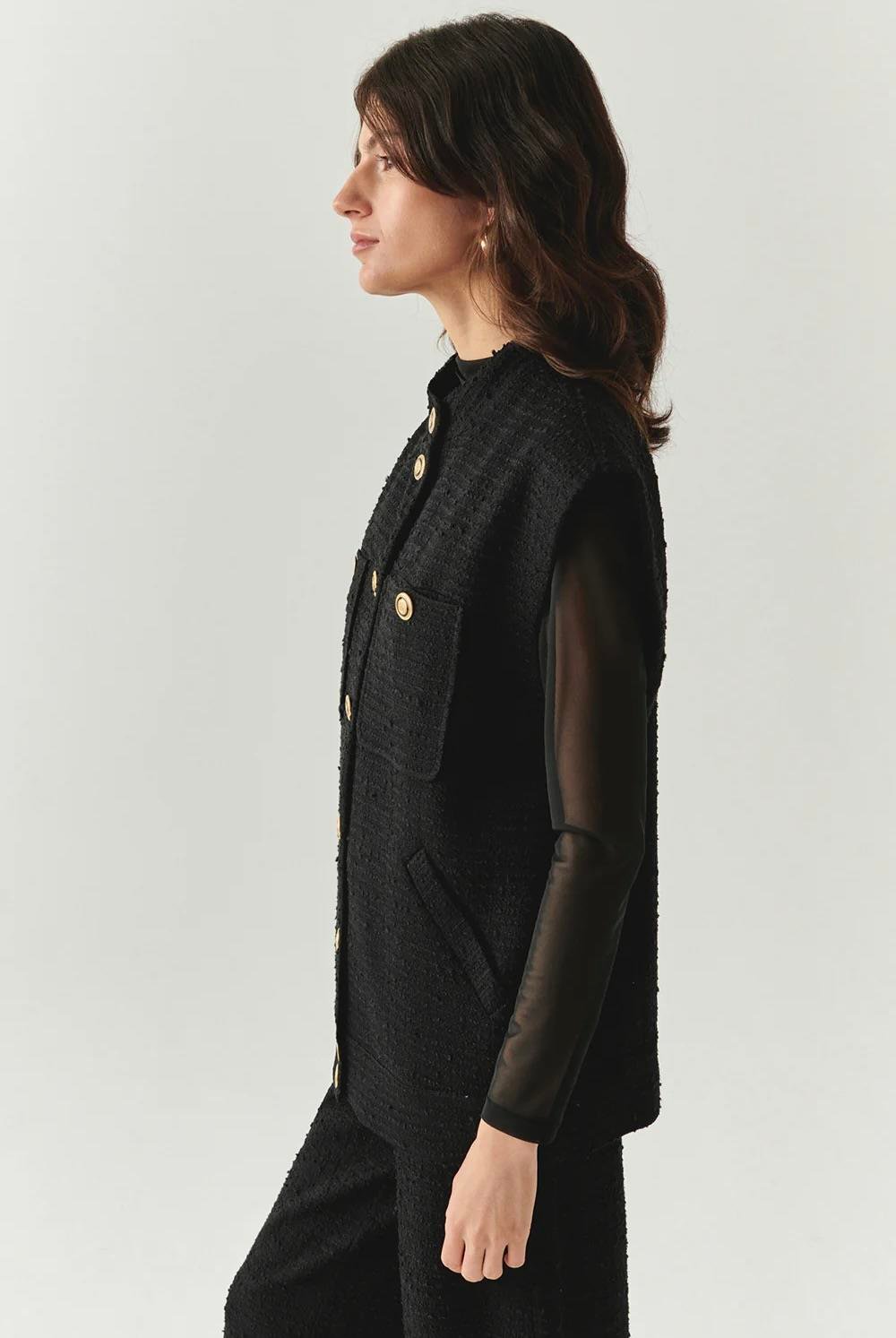 Düğme Detaylı Cepli Regular Dokuma Siyah Yelek