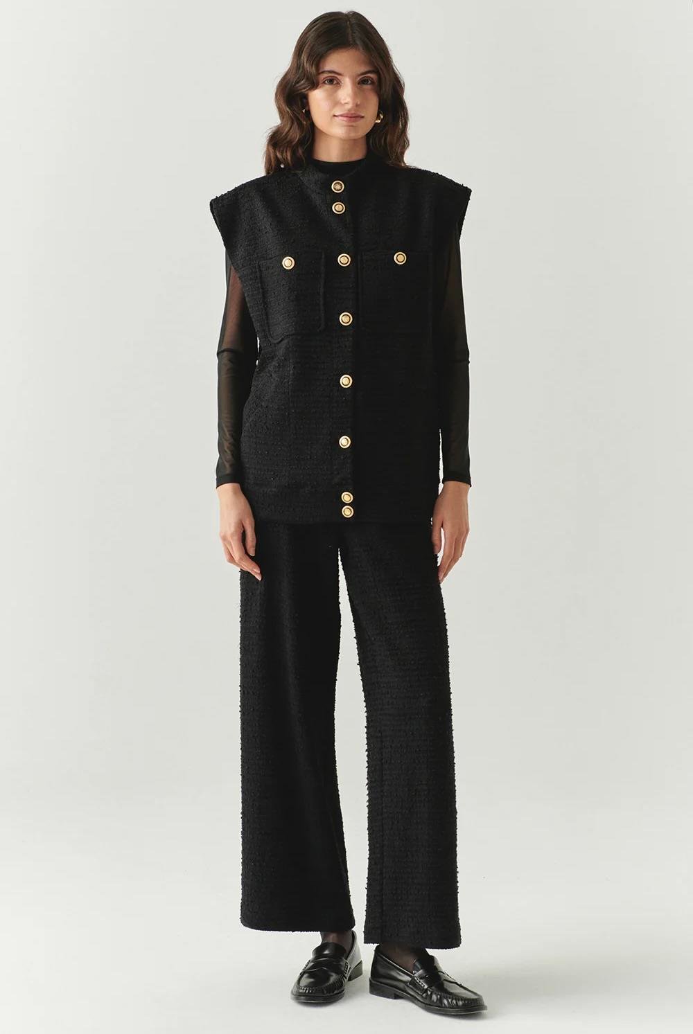 Düğme Detaylı Cepli Regular Dokuma Siyah Yelek
