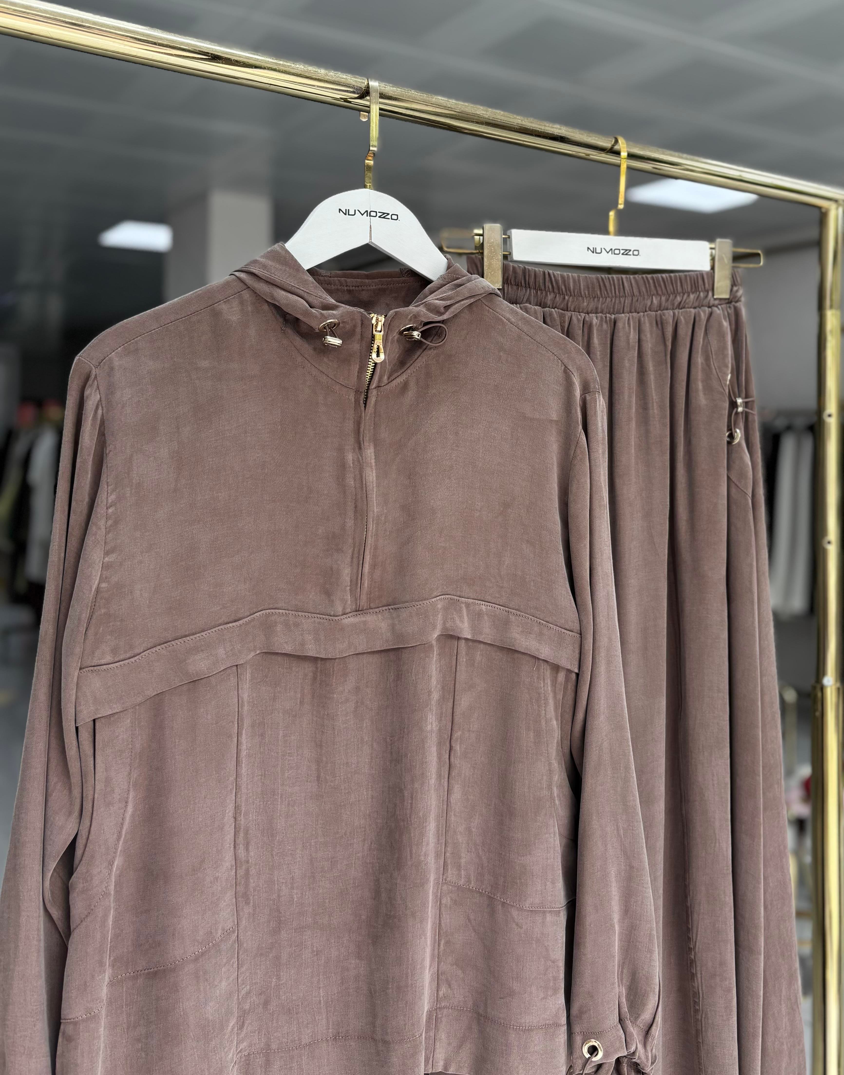 Esta Etekli Takım Kahverengi