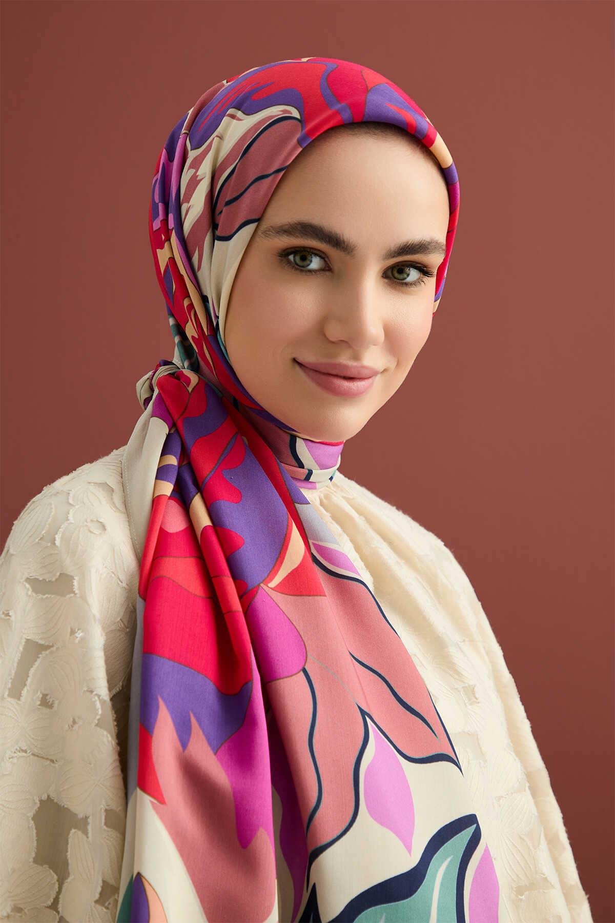 Gülün İsmi Leyla Mercan Floş Viskon Şal 70x200
