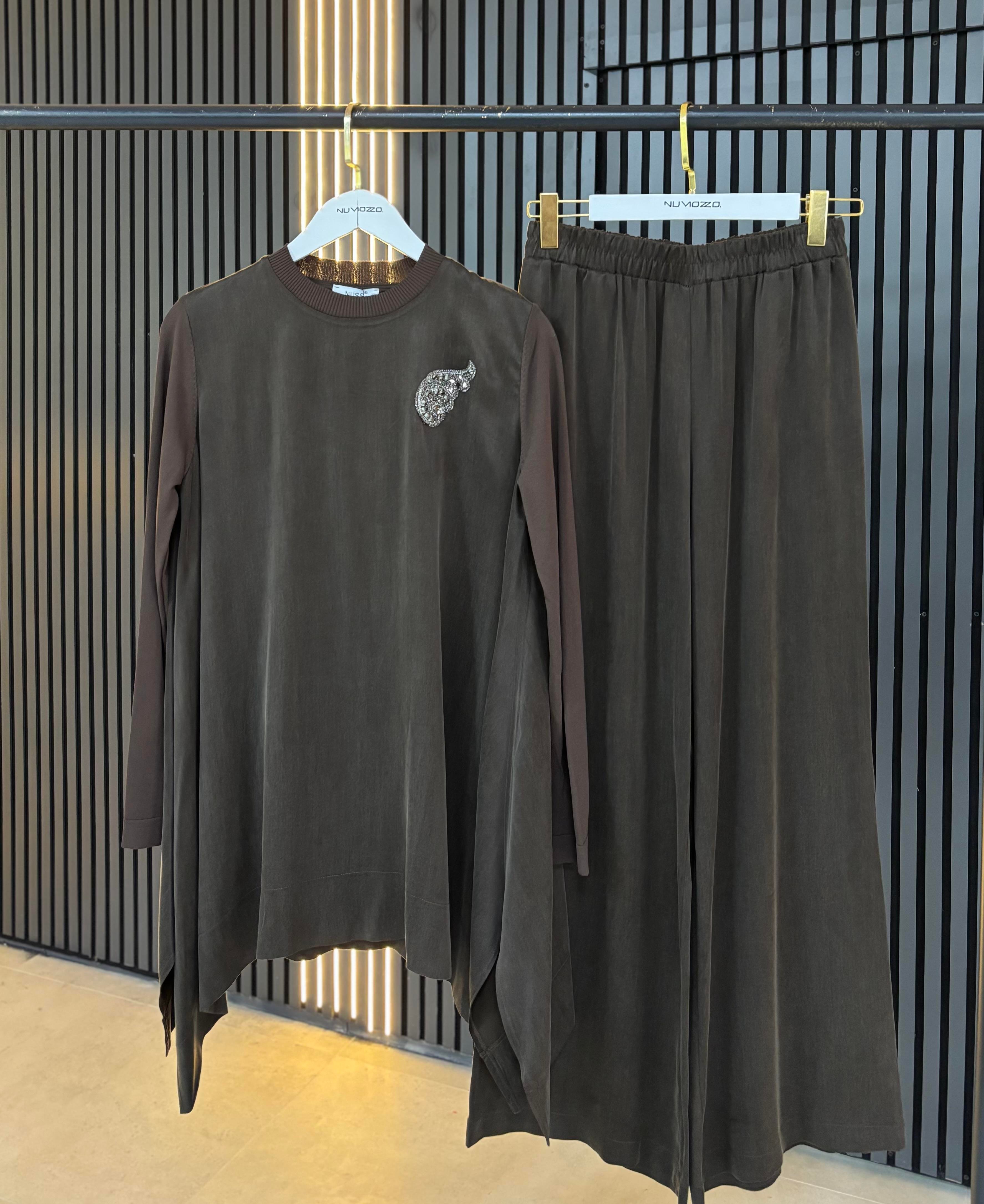 İşlemeli İpek Qupra Takım-Kahve