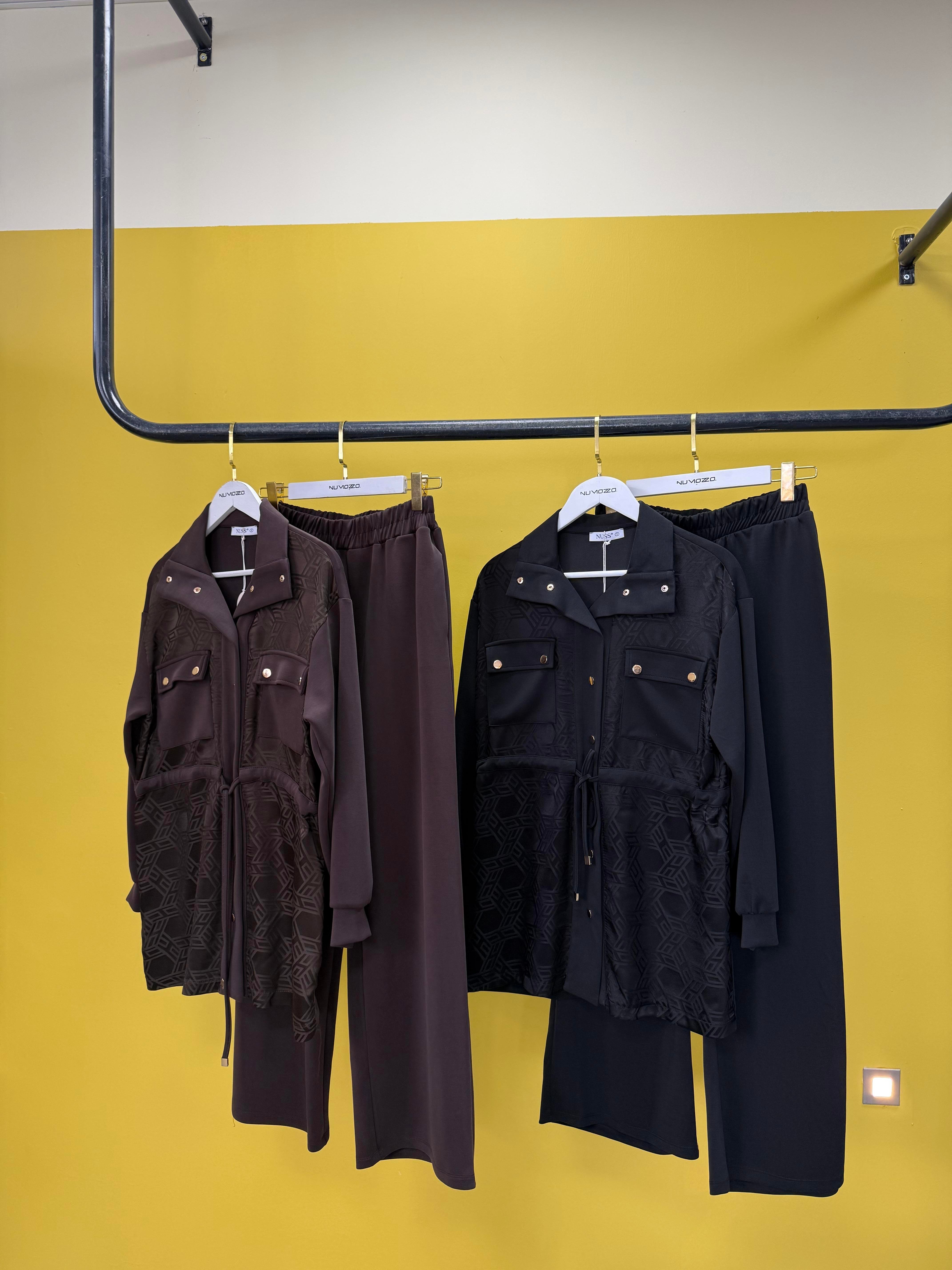 İşlemeli Pantolonlu Takım