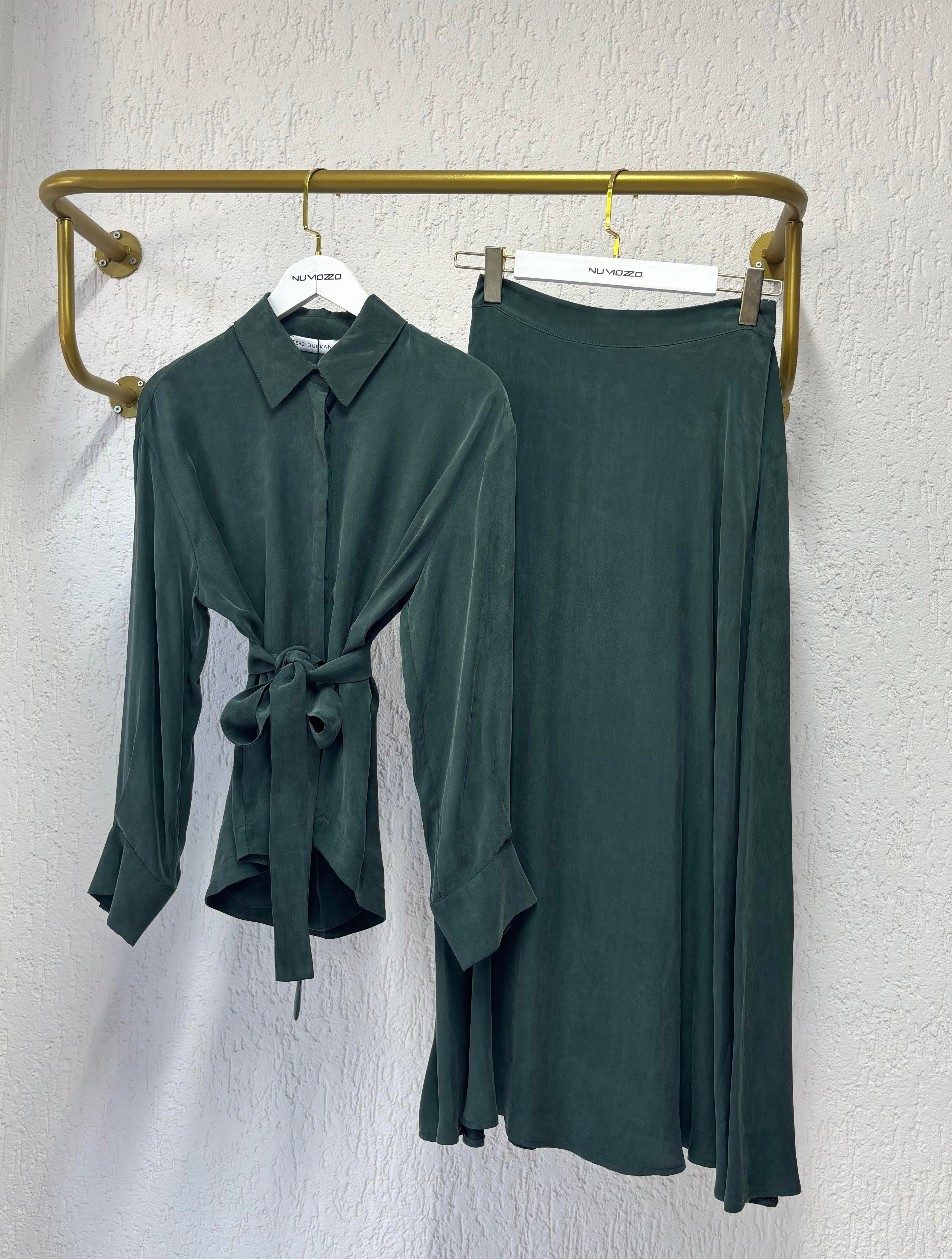 LİVA TAŞLANMIŞ İPEK VEREV ETEK TAKIM HAKİ