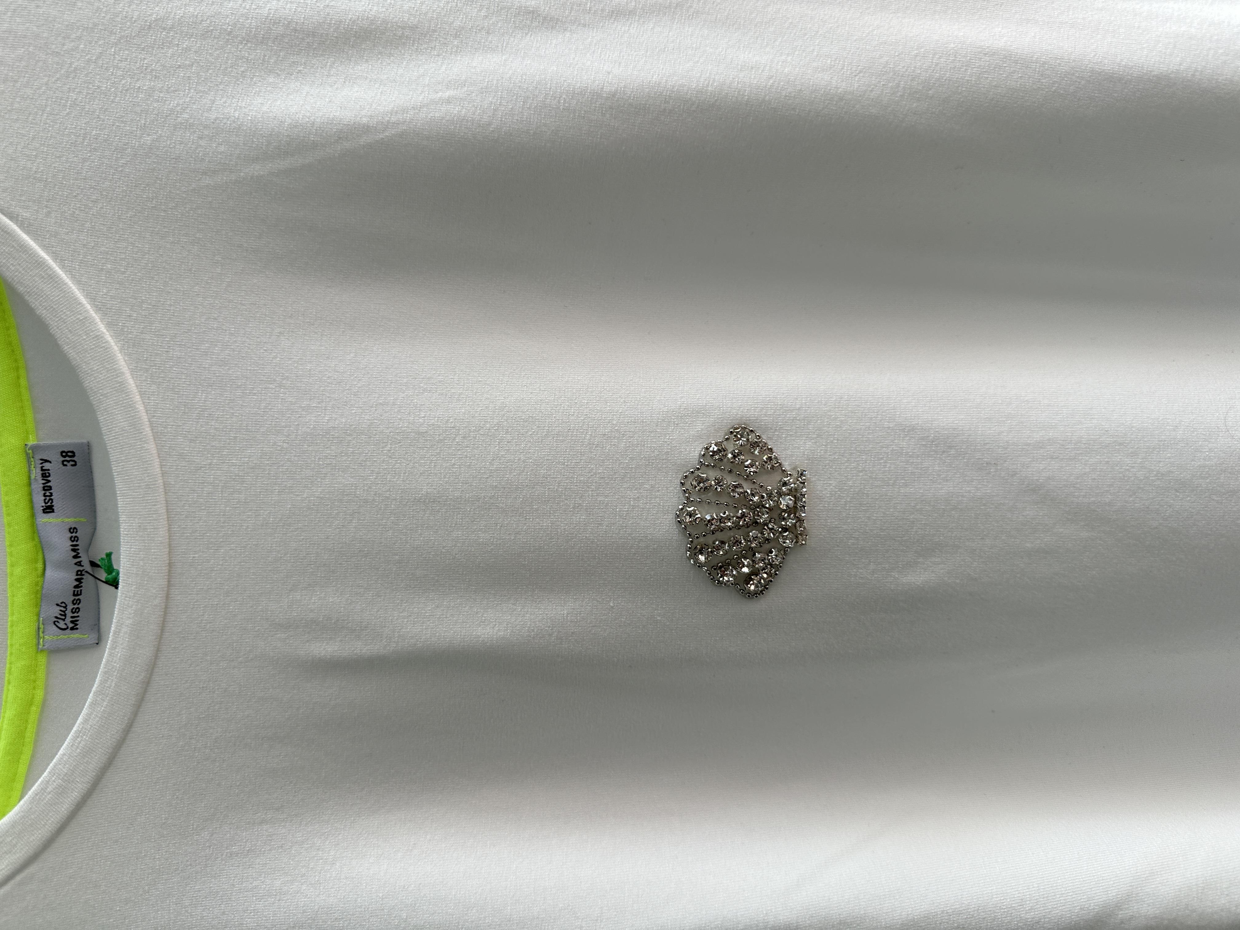 missemramıss aksesuarlı tişört 