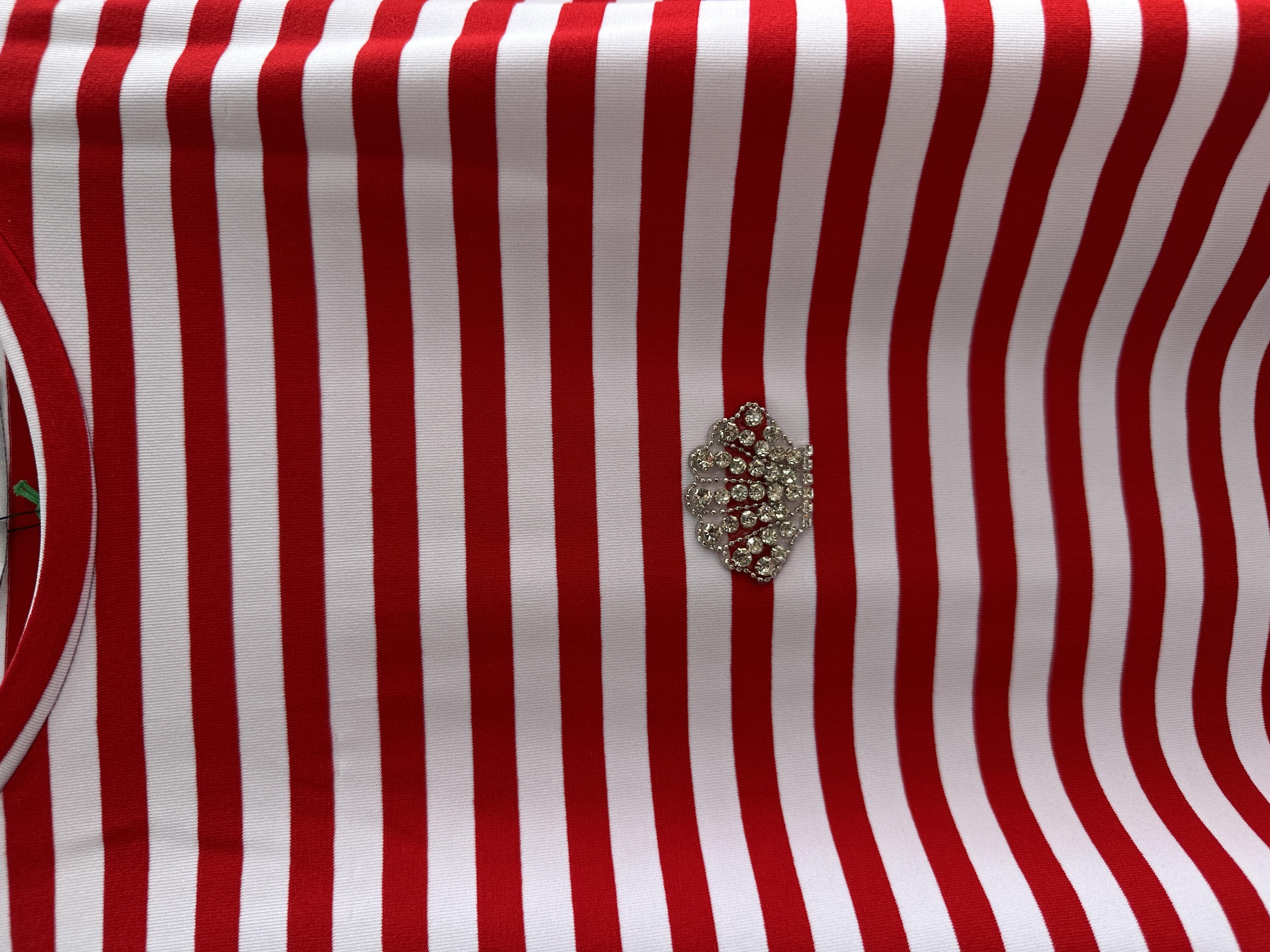 MİSSEMRAMİSS AKSESUARLI TSHİRT KIRMIZI ÇİZGİLİ