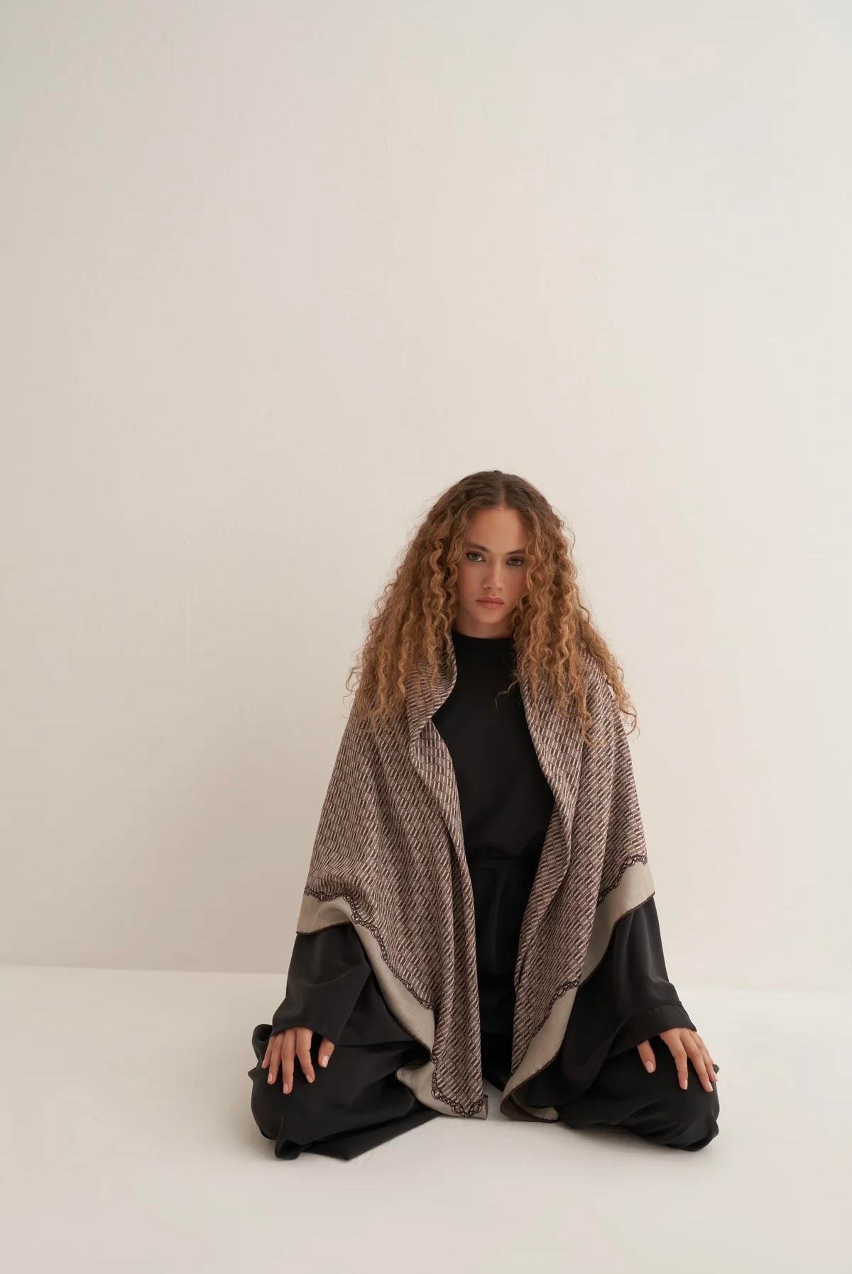 Moreno Logo Omuz Şalı