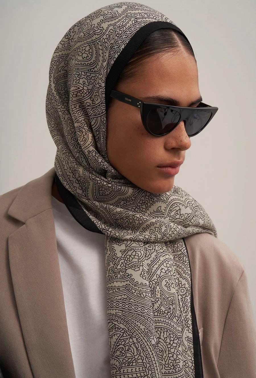 Moreno Silk Black Azalea