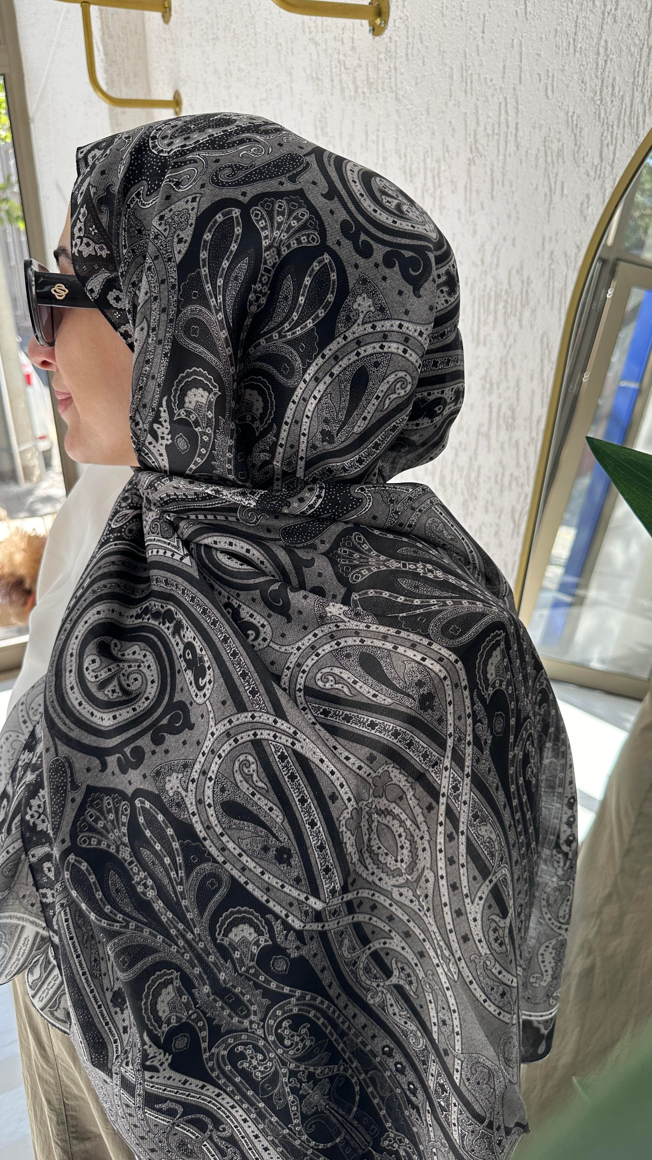 Moreno Silk Black Jasmine 