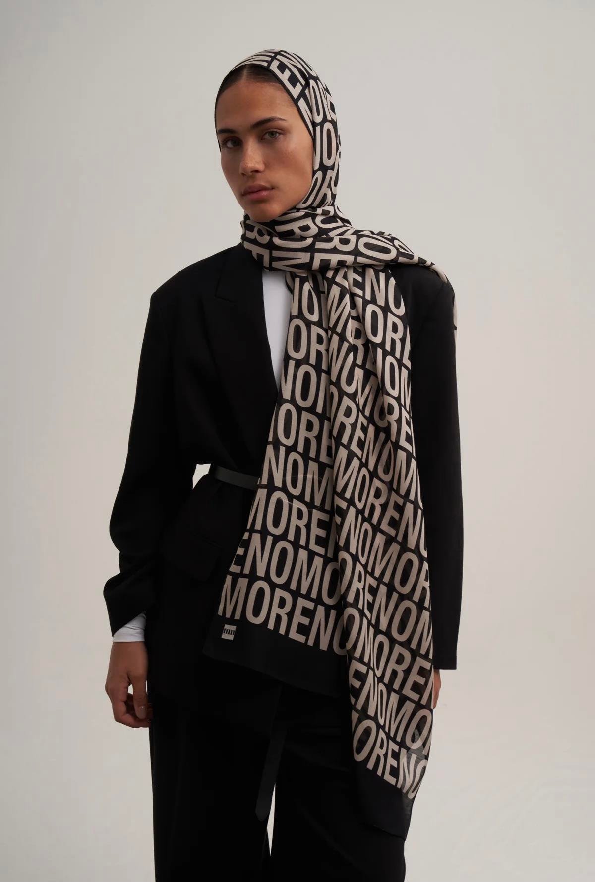 Moreno Silk Black Logo