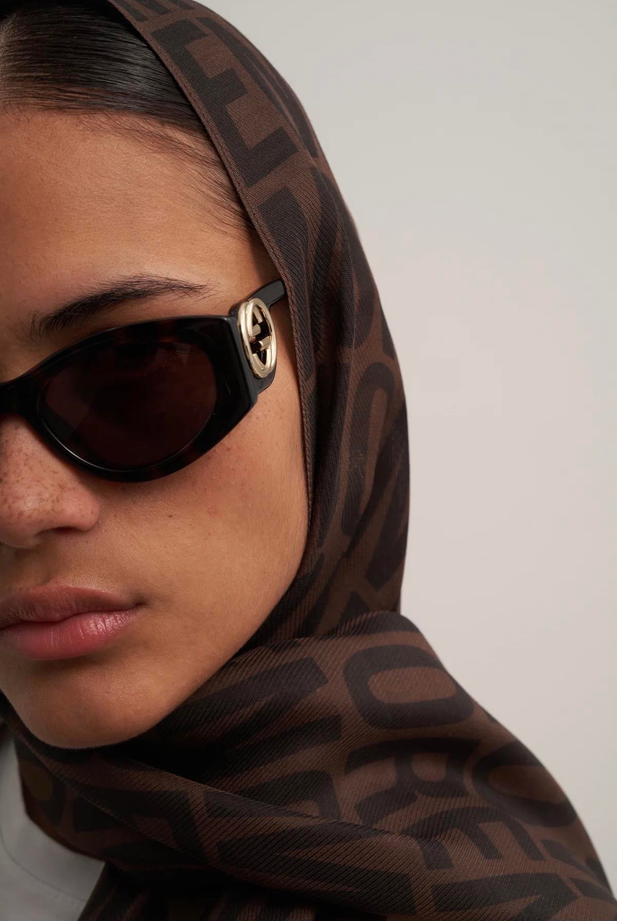 Moreno Silk Brown Logo