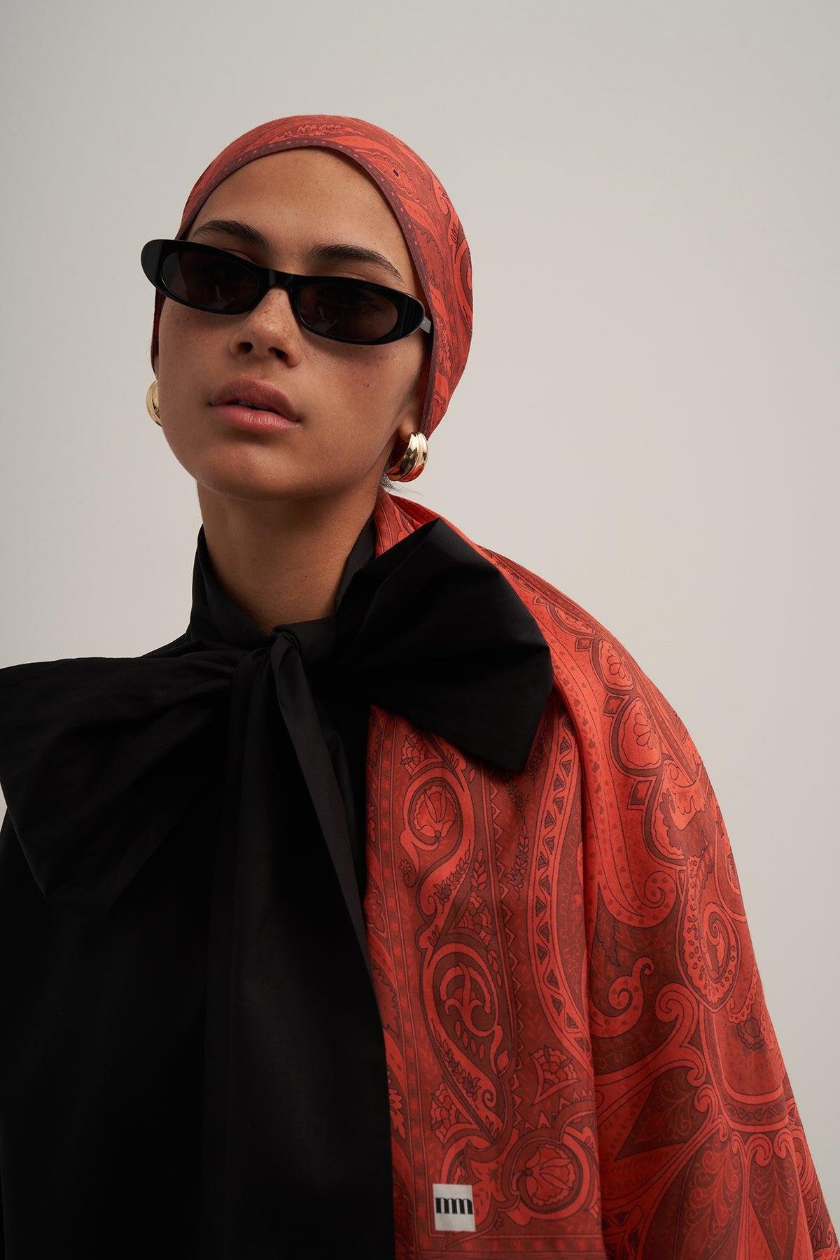 Moreno Silk Red Lily