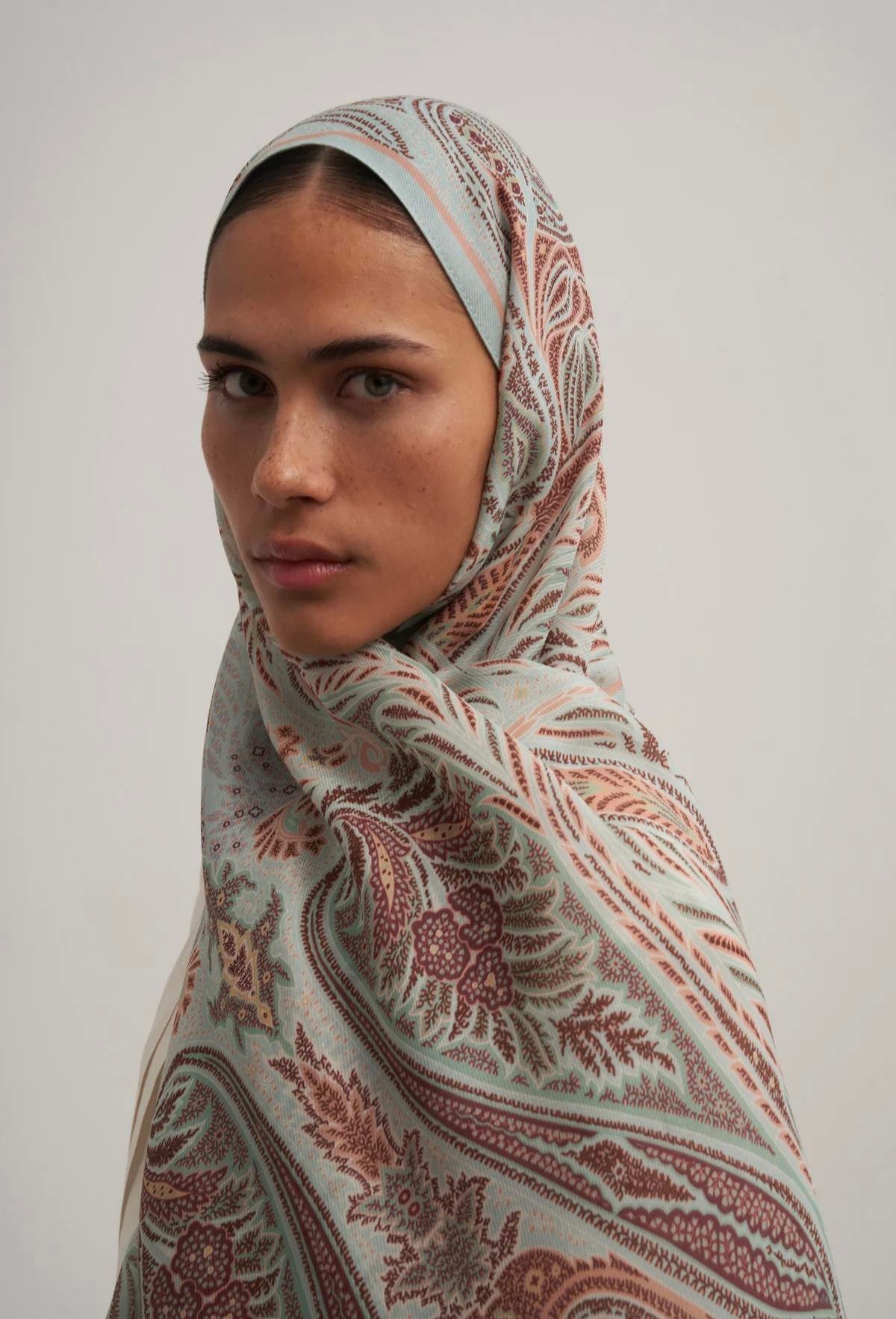 Moreno Silk Sky Feeesia