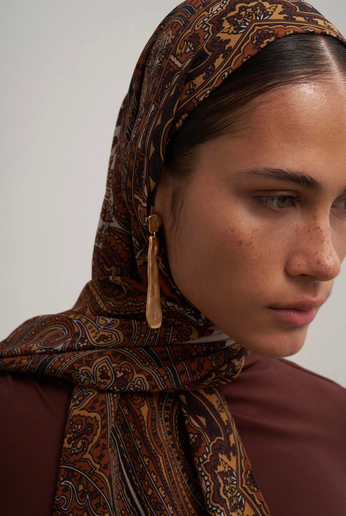 Moreno Silk Tile Rosie