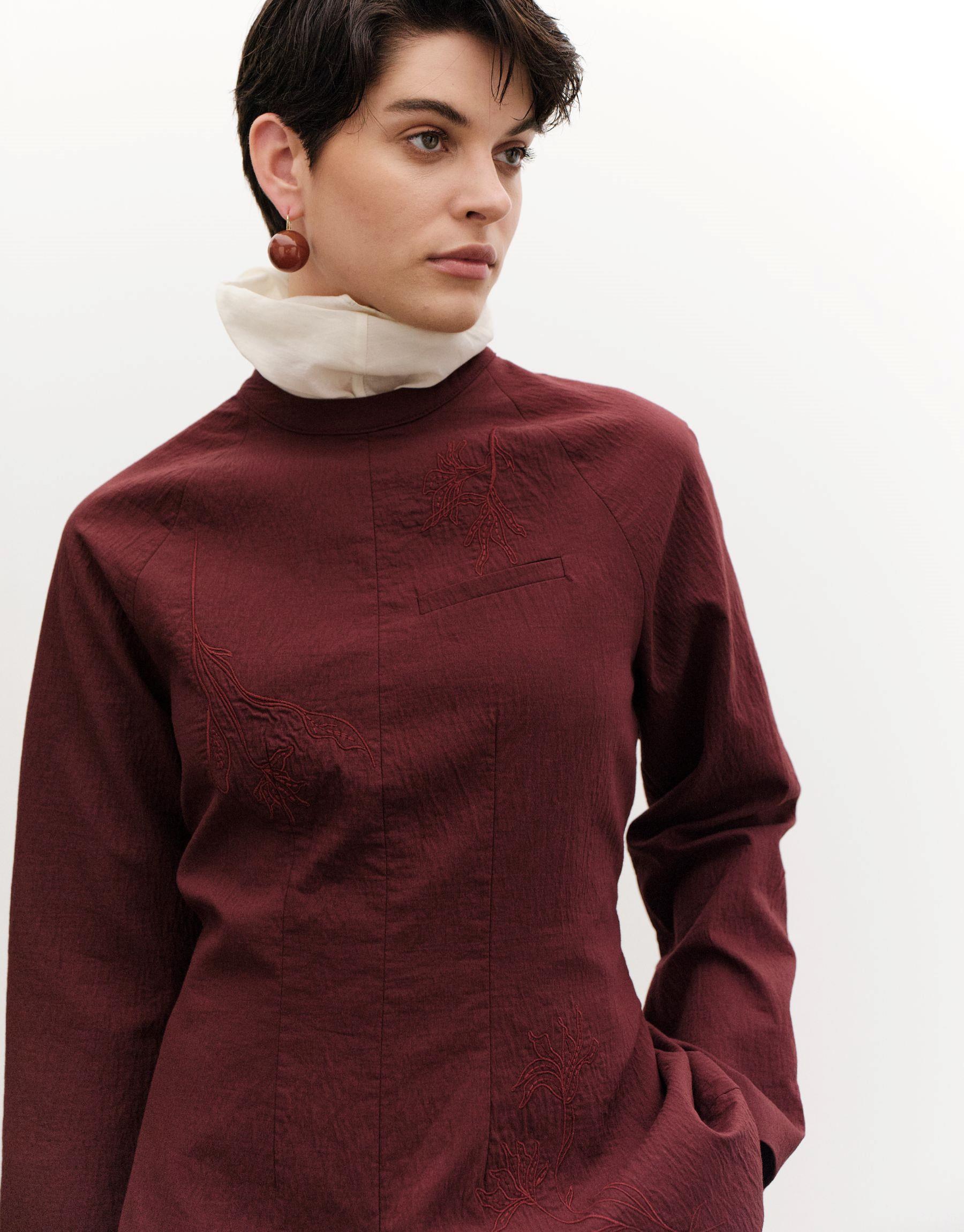 Nakış Detaylı Fit Bluz Bordo