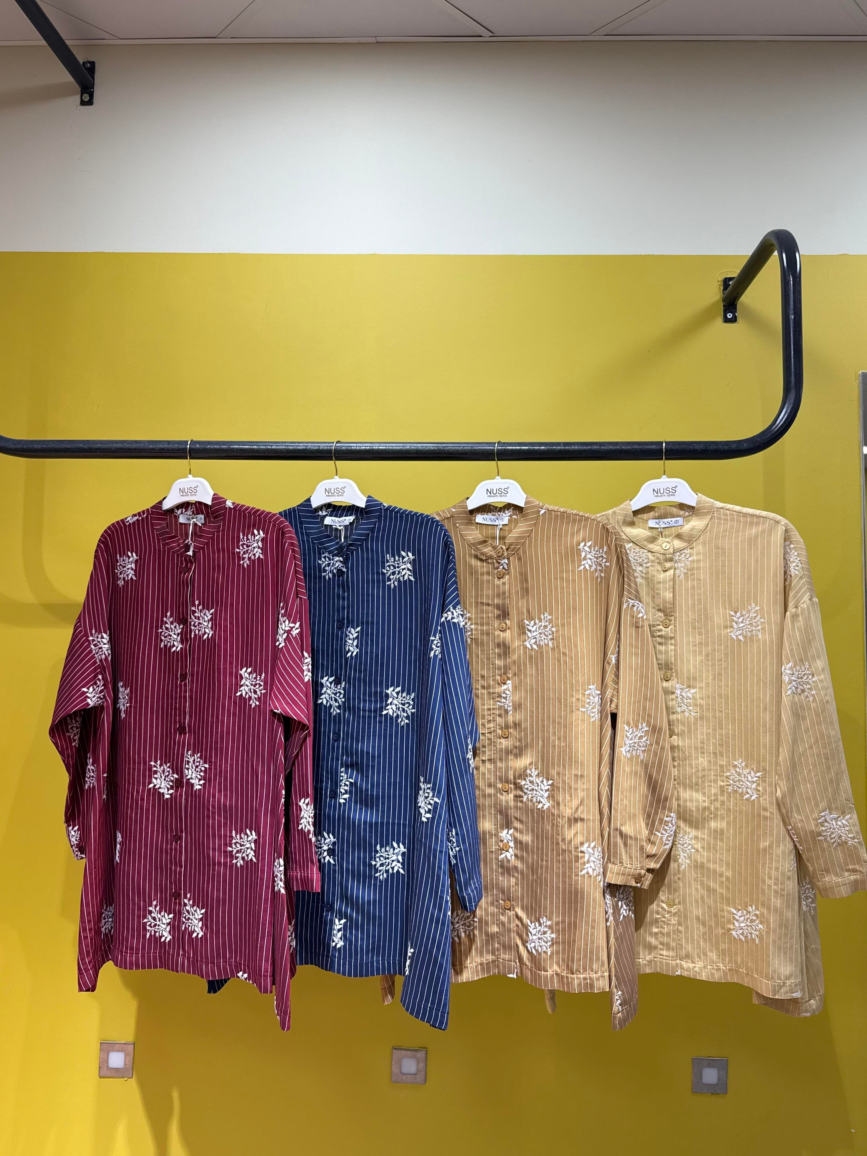 Nakış İşlemeli Gömlek