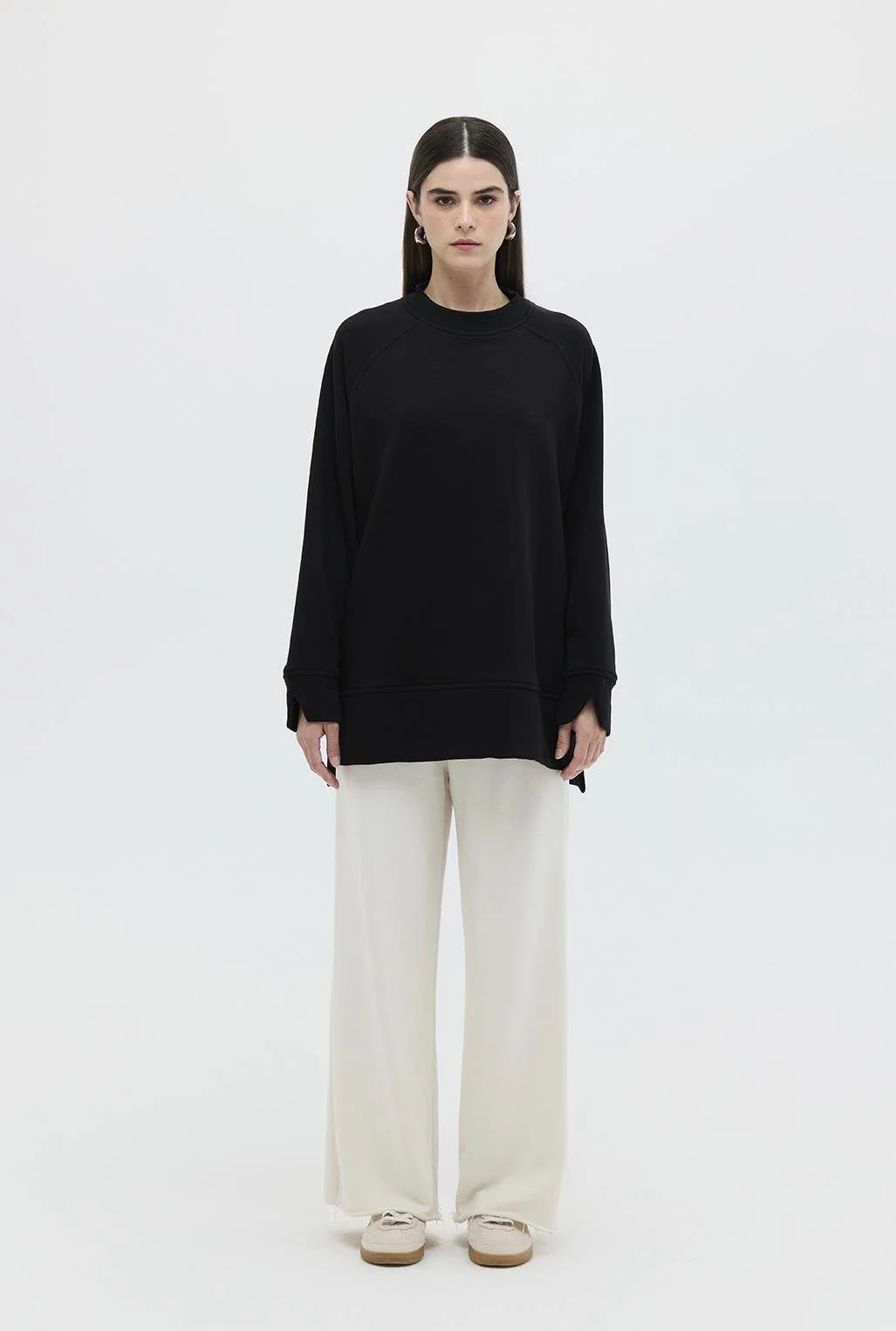Örme Yırtmaç Detaylı Sweatshirt Siyah