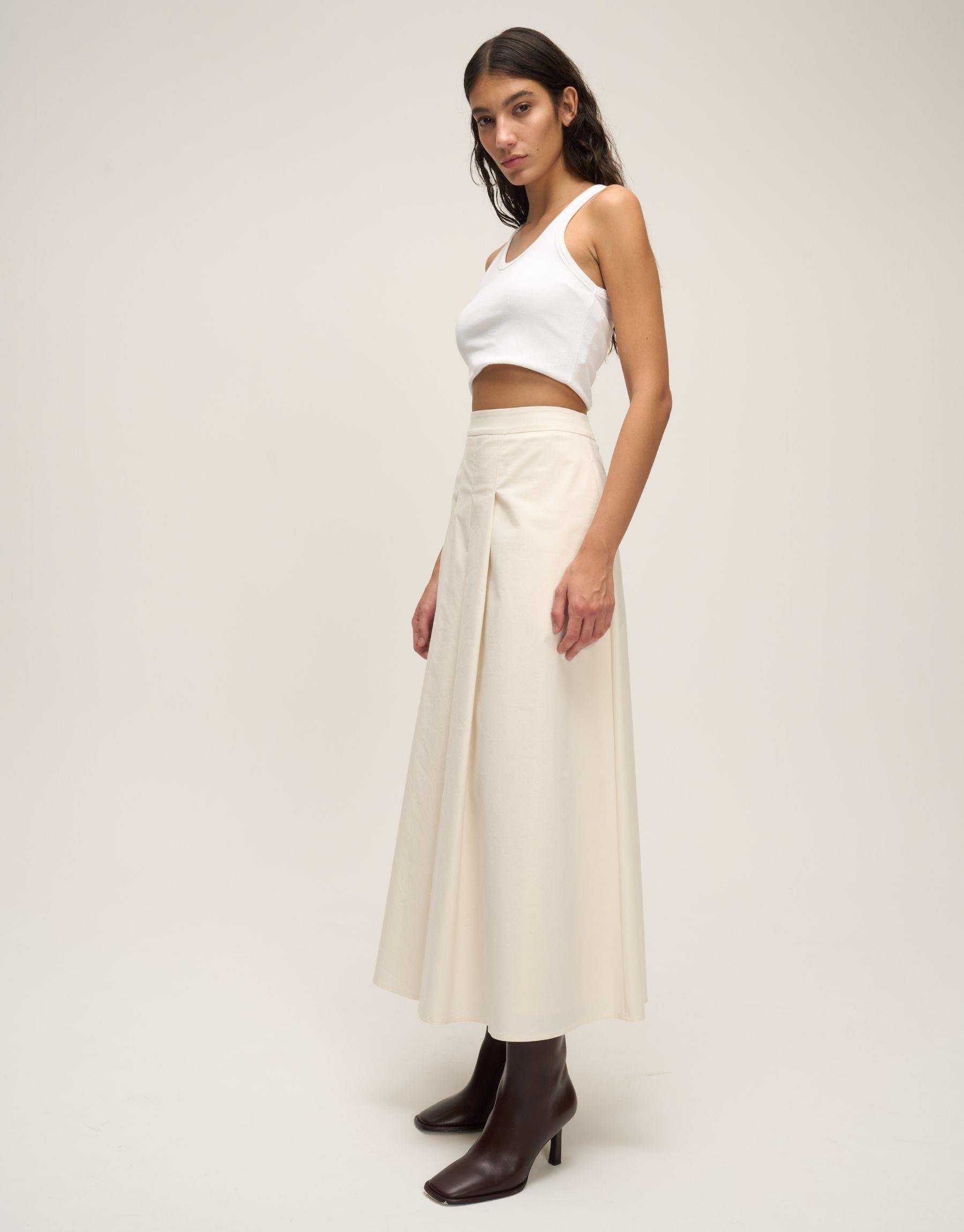 Pileli Cepli Etek Beyaz