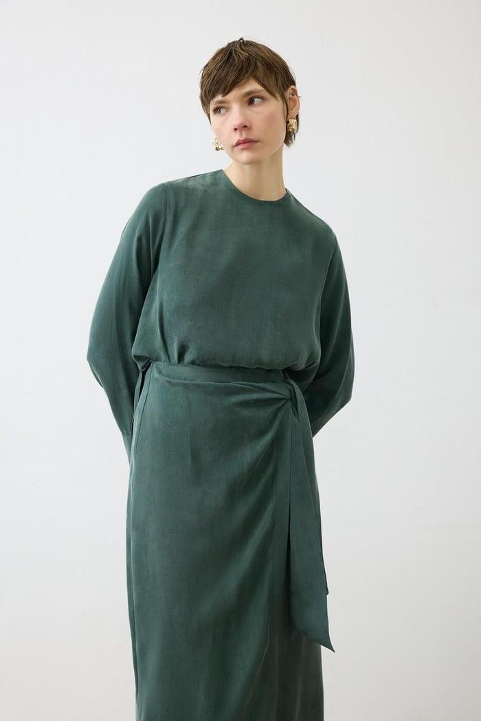 PRİME TAŞLANMIŞ İPEK BAĞLAMALI GÖMLEK ETEKLİ TAKIM HAKİ