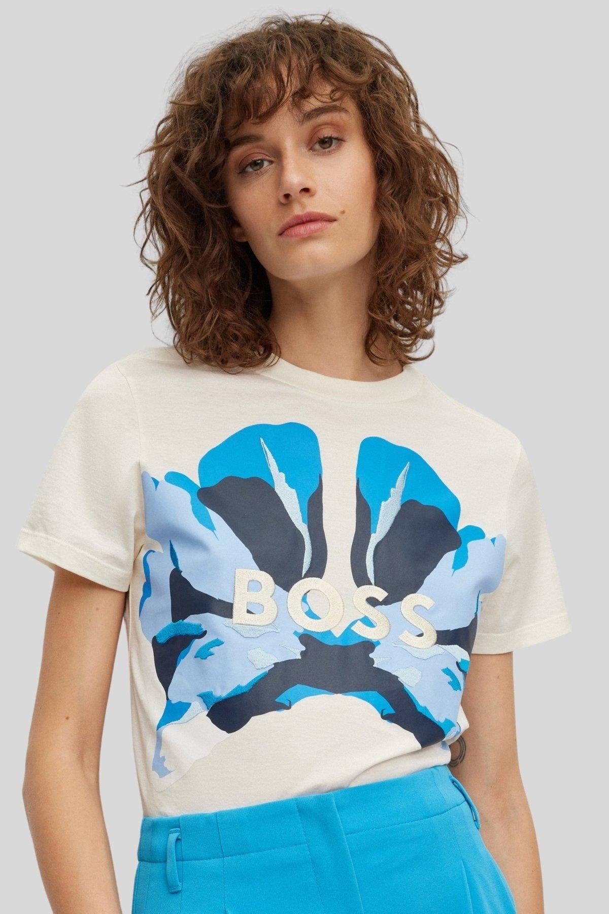 Boss Slim Fit Bisiklet Yaka Kadın T-Shirt Ekru