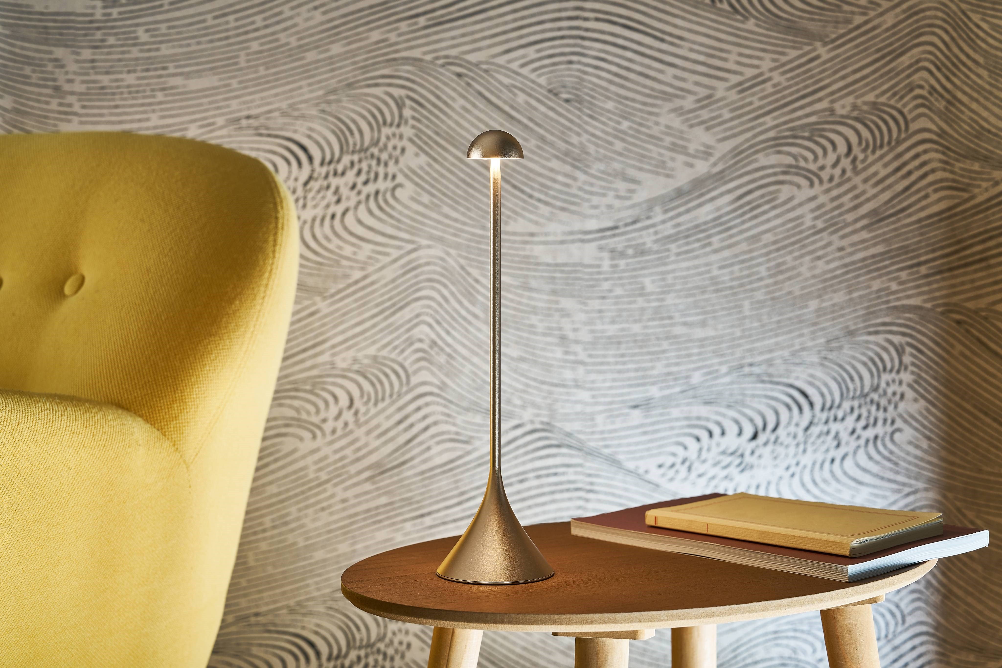 Lexon LH95D Steli Dome Led Masa Lambası
