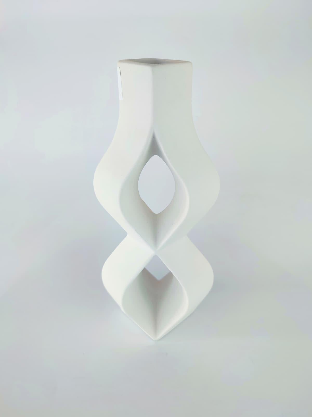Artemis Vazo | Seramik Bisküvi