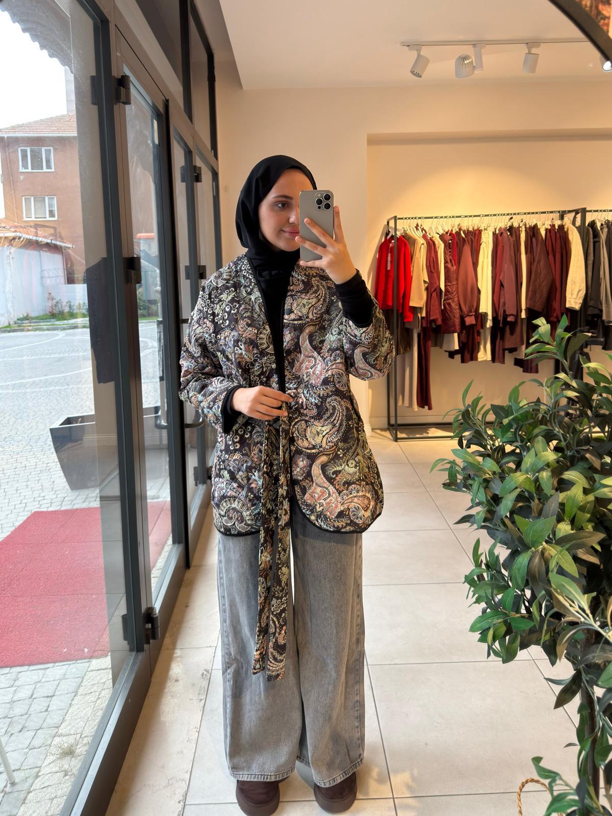 Rossa Hafif Mont Siyah