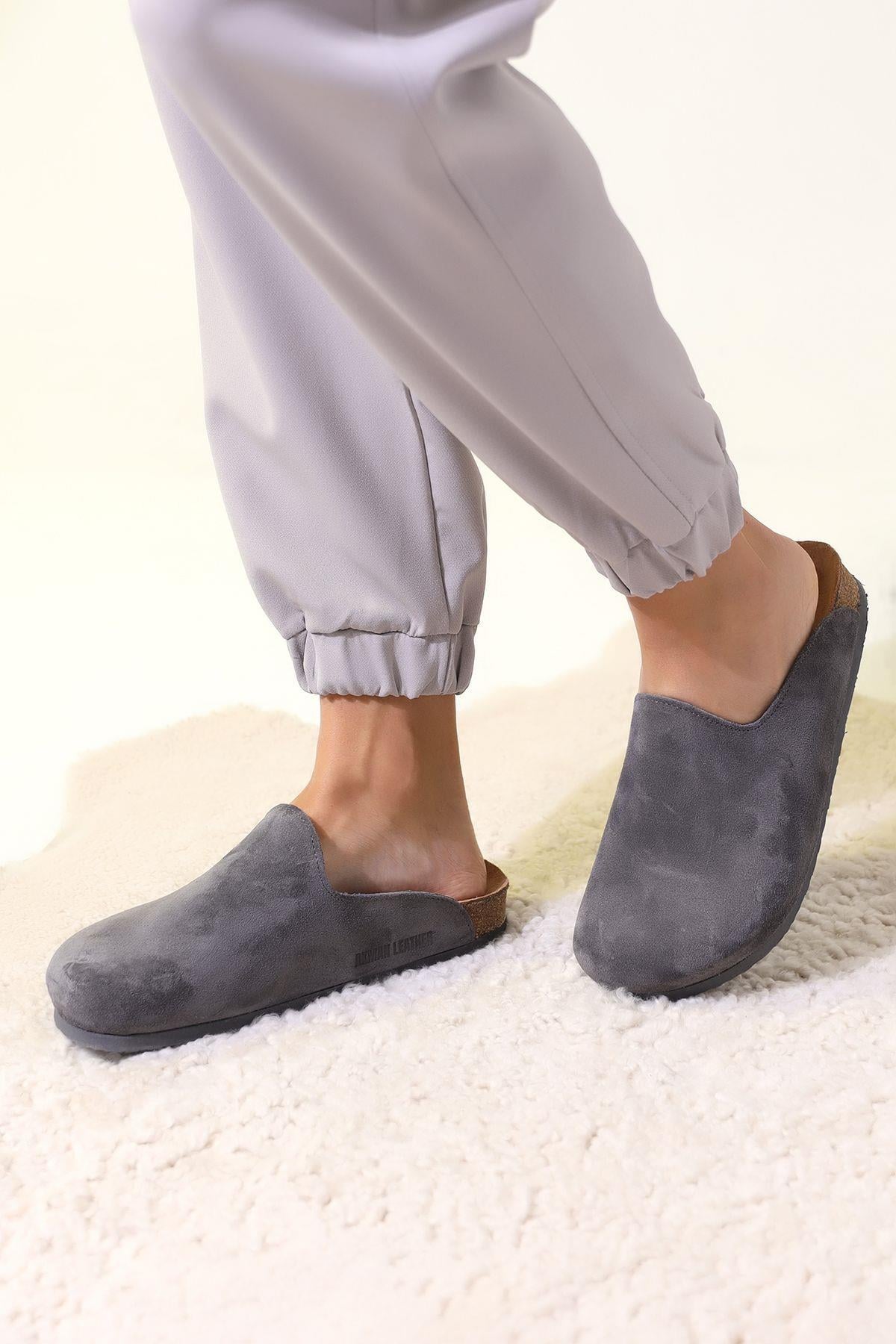 ROMA HAKİKİ DERİ ORTOPEDİK MANTAR TABAN UNISEX TERLİK