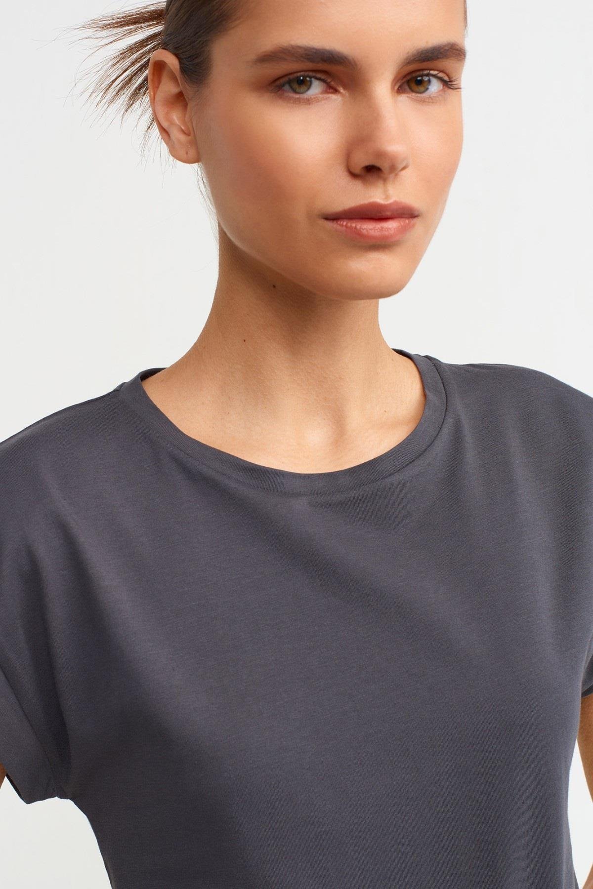 Dilvin %100 Pamuk Bisiklet Yaka Basic T-shirt 3504