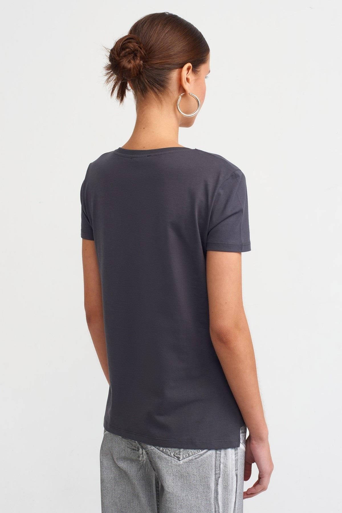 Dilvin %100 Pamuk V Yaka Basic T-shirt 3470
