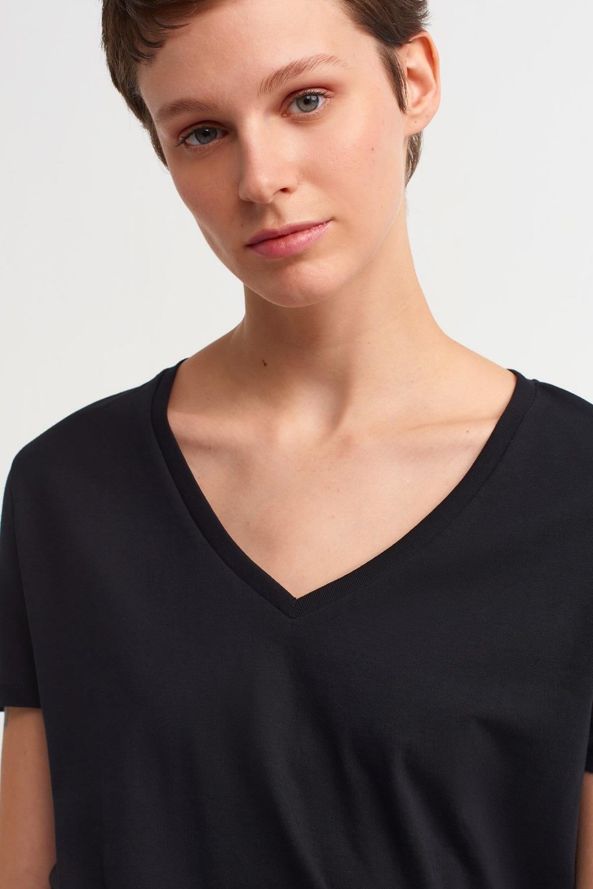 Dilvin %100 Pamuk V Yaka Basic T-shirt 3470