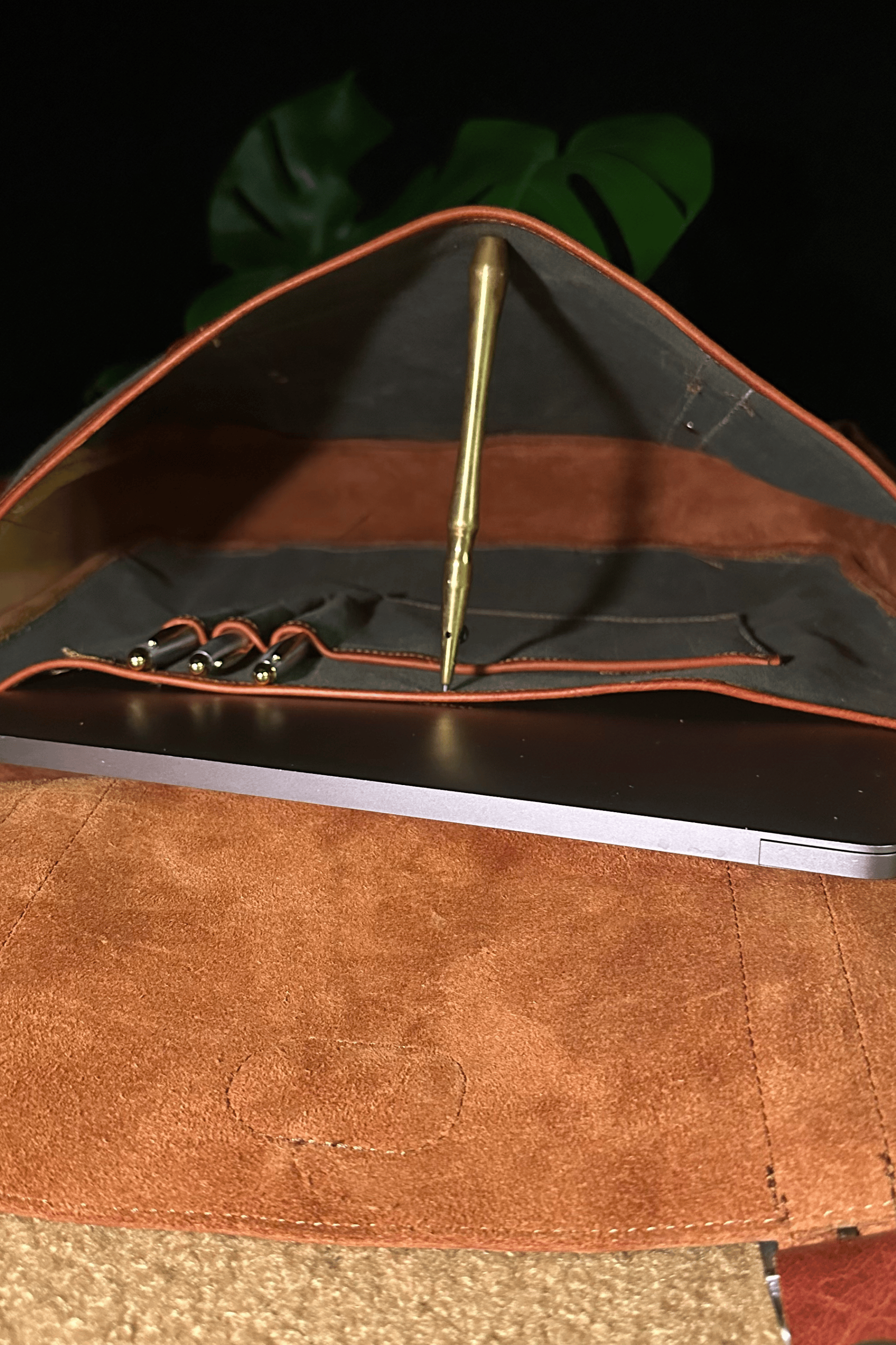 ALDEBARAN MESSENGER BAG