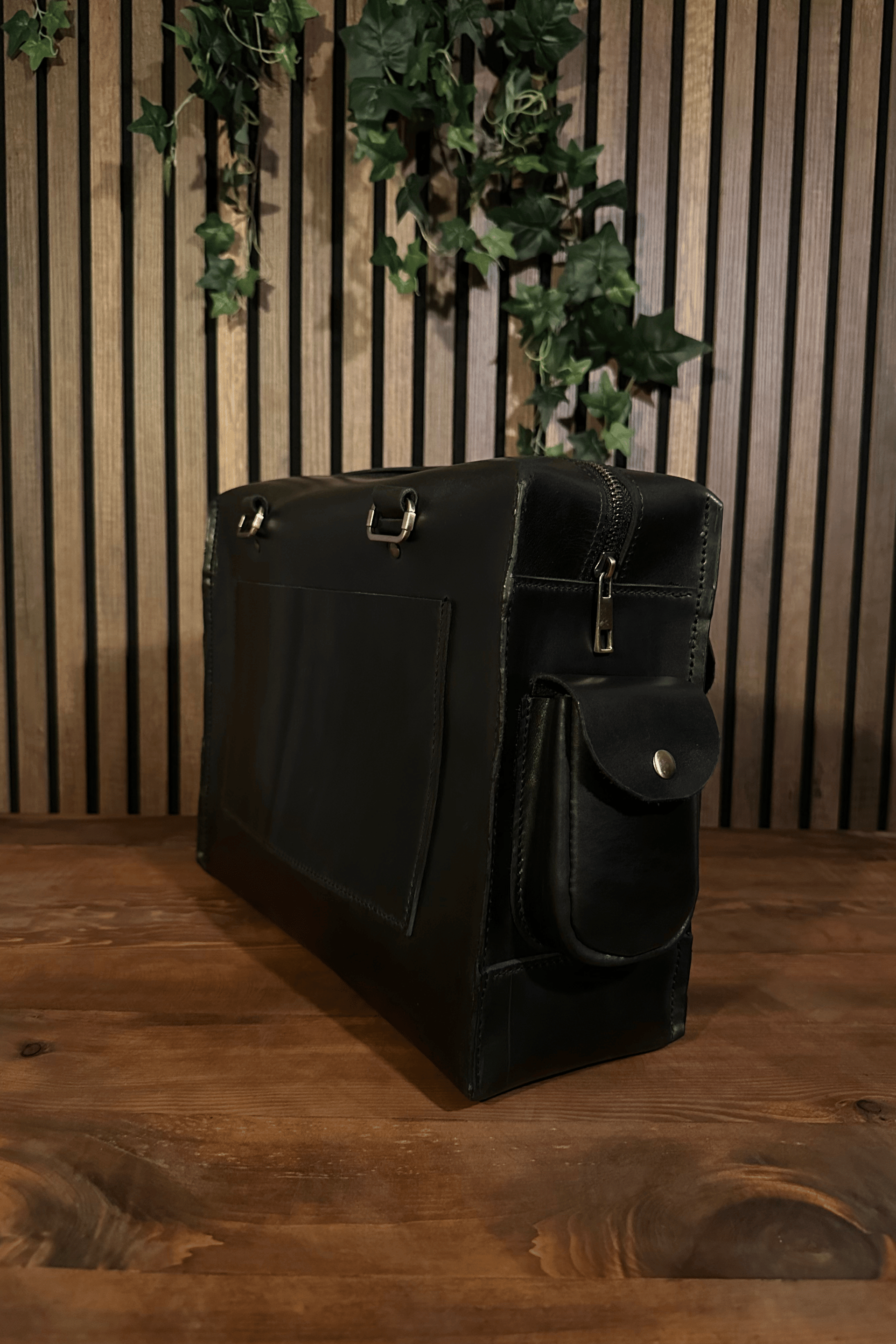 CAPELLA DERİ MESSENGER BAG