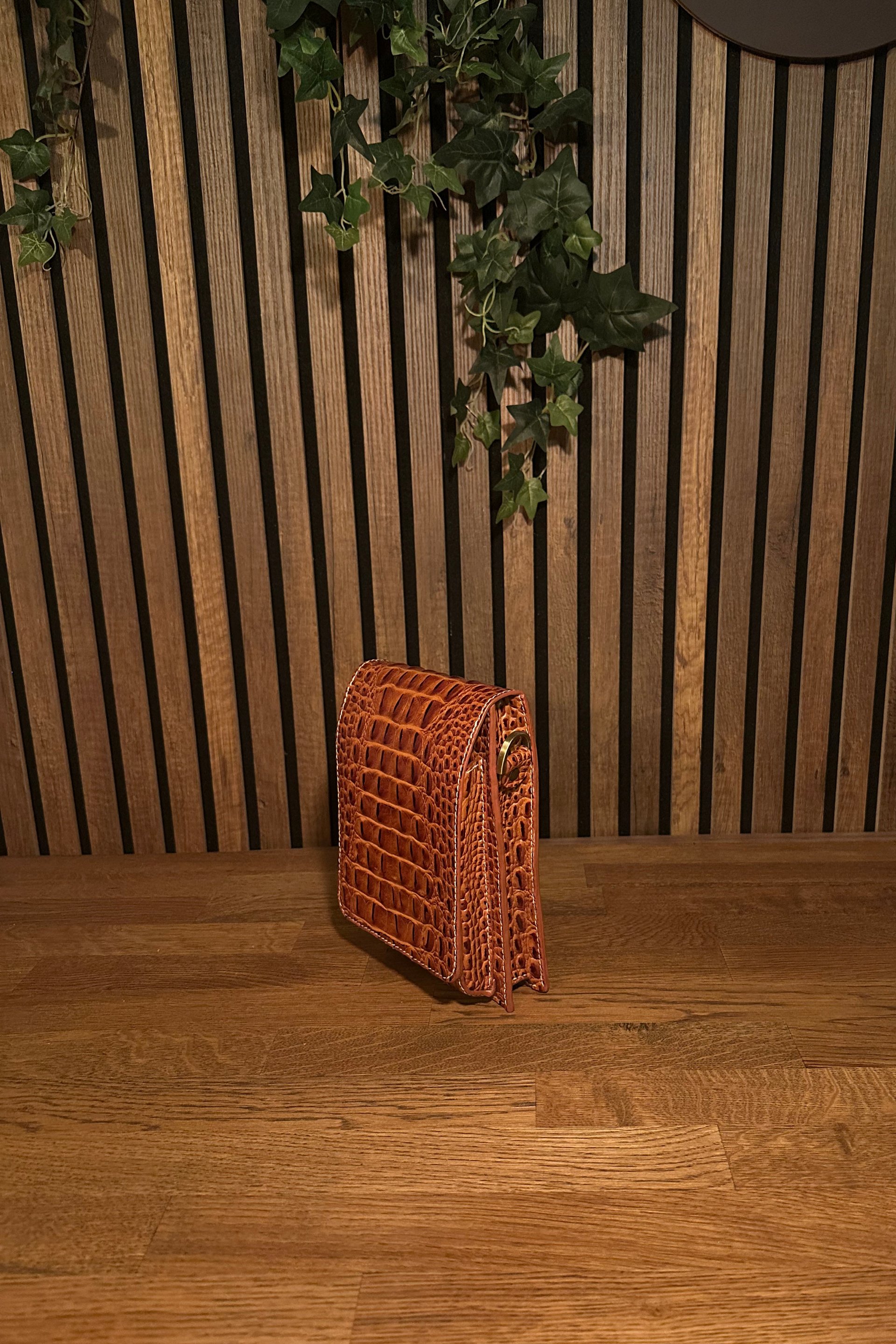 NASHİRA CROCO DESENLİ DERİ ÇANTA