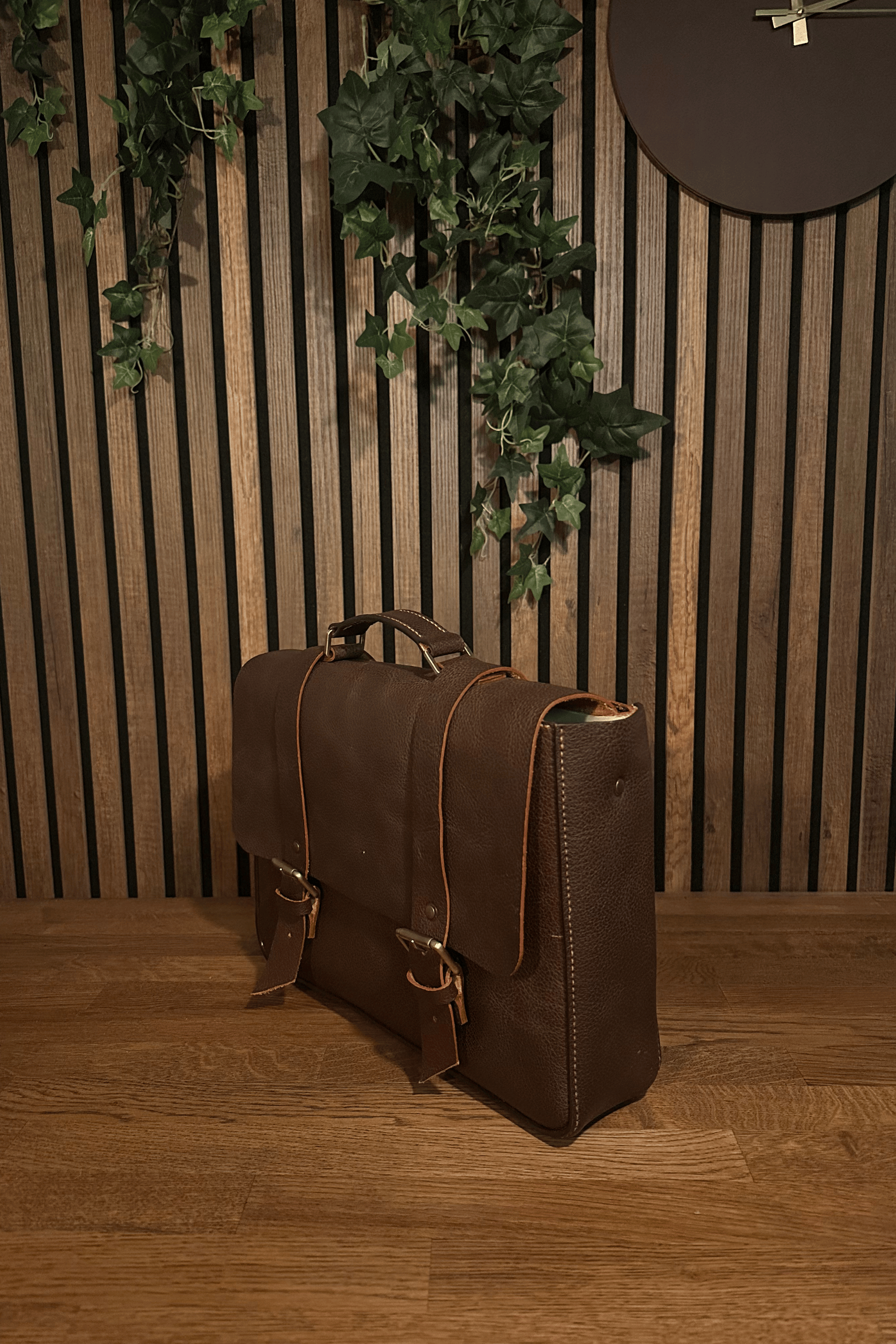 THUBAN DERİ MESSENGER BAG