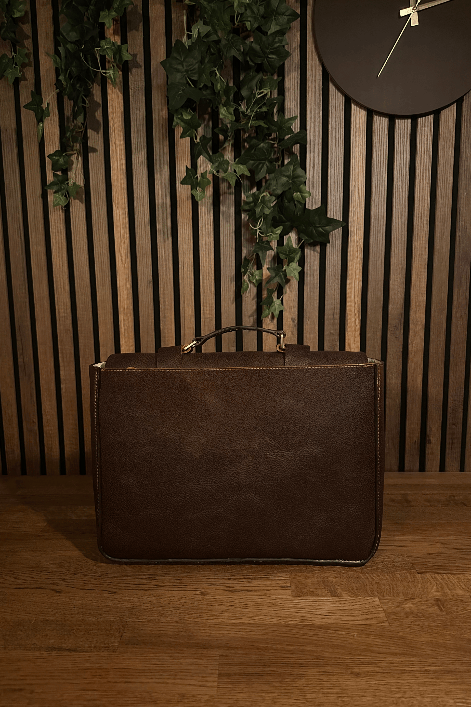 THUBAN DERİ MESSENGER BAG