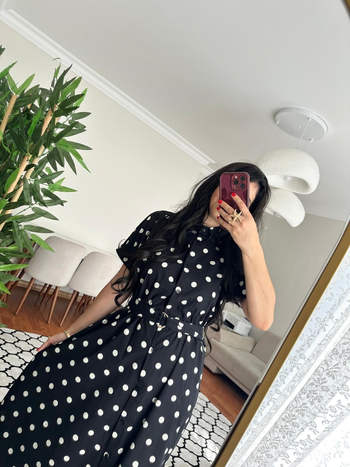  ELBİSE & TAKIMLARPuantiyeli Maxi Boy Kısa Kol Kendinden Kemerli Çok Şık ve Rahat Elbise 