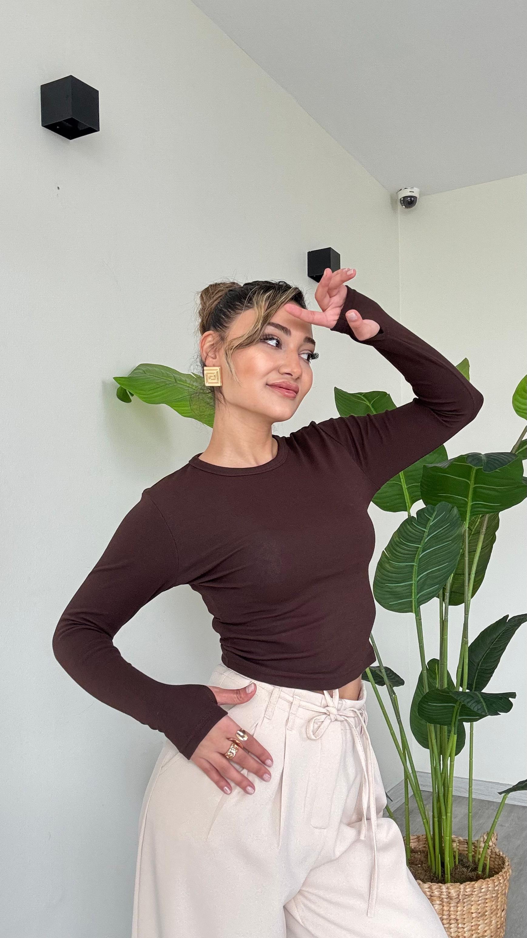 Kadın Kahverengi Parmak Detay Basic Likralı Bisiklet Yaka Premium Body